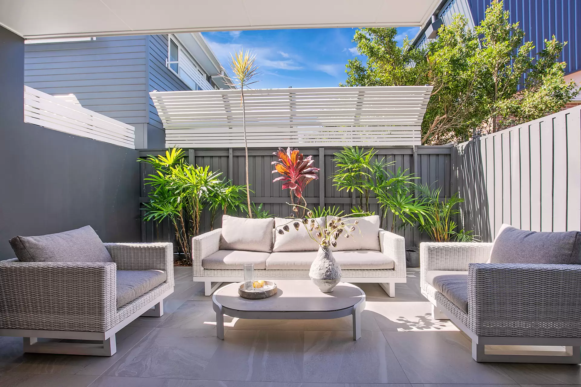 5/35 Jackson Street, Hamilton Sold by Aurora Property - image 1