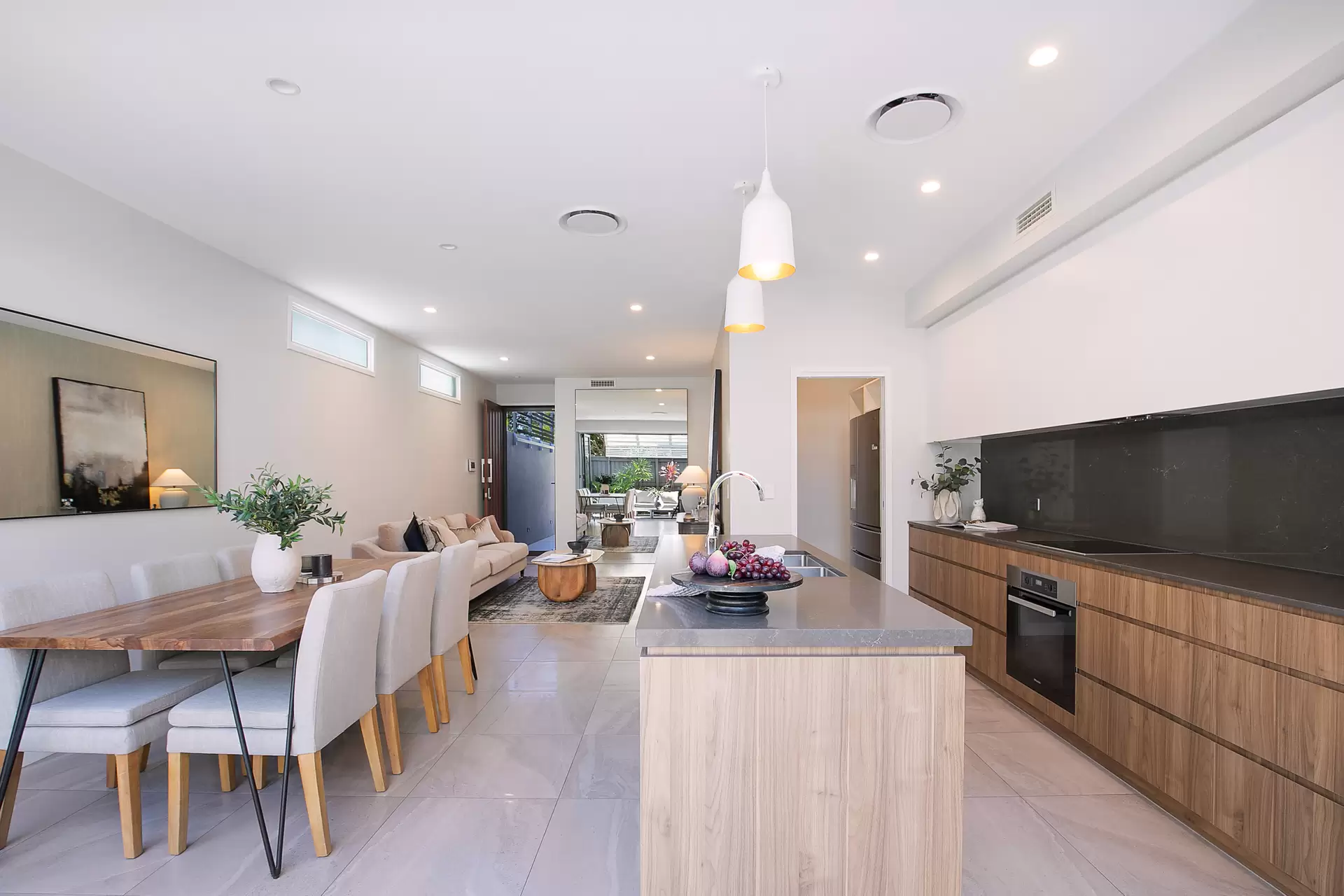 5/35 Jackson Street, Hamilton Sold by Aurora Property - image 1