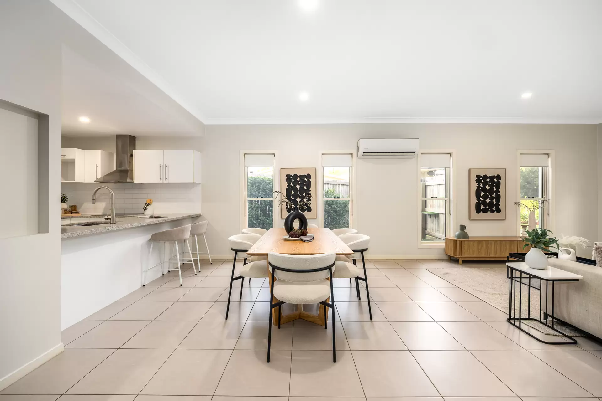 6 Mountain Bell Lane, Springfield Lakes Sold by Aurora Property - image 1