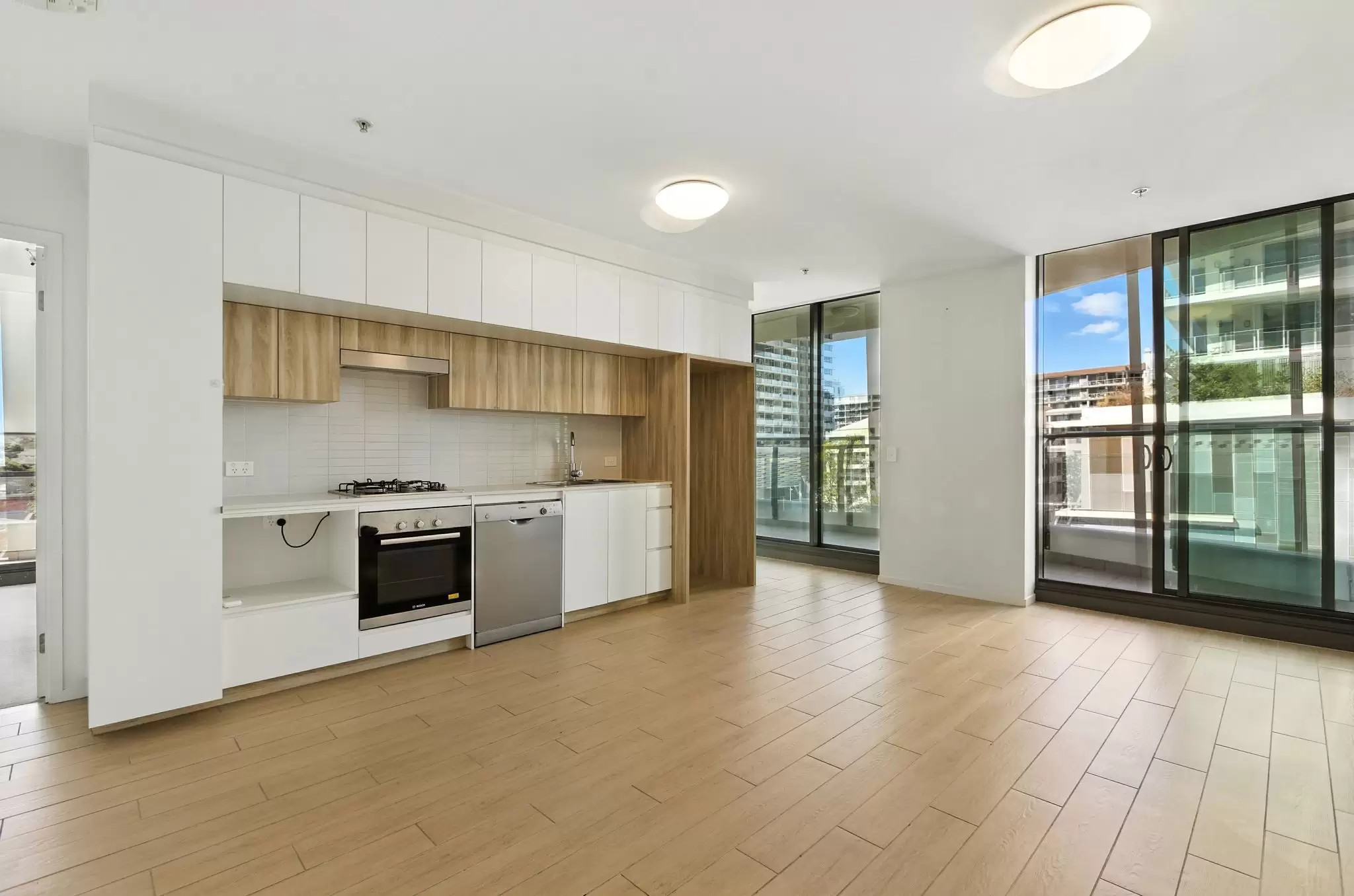 50402/37B Harbour Road, Hamilton Leased by Aurora Property - image 4