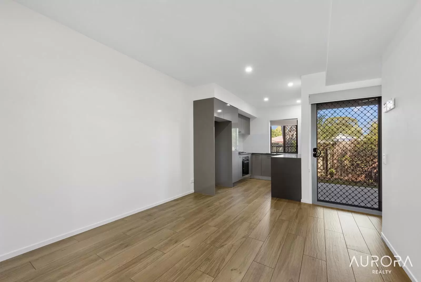 2/1 Wattle Street, Cannon Hill Leased by Aurora Property - image 3