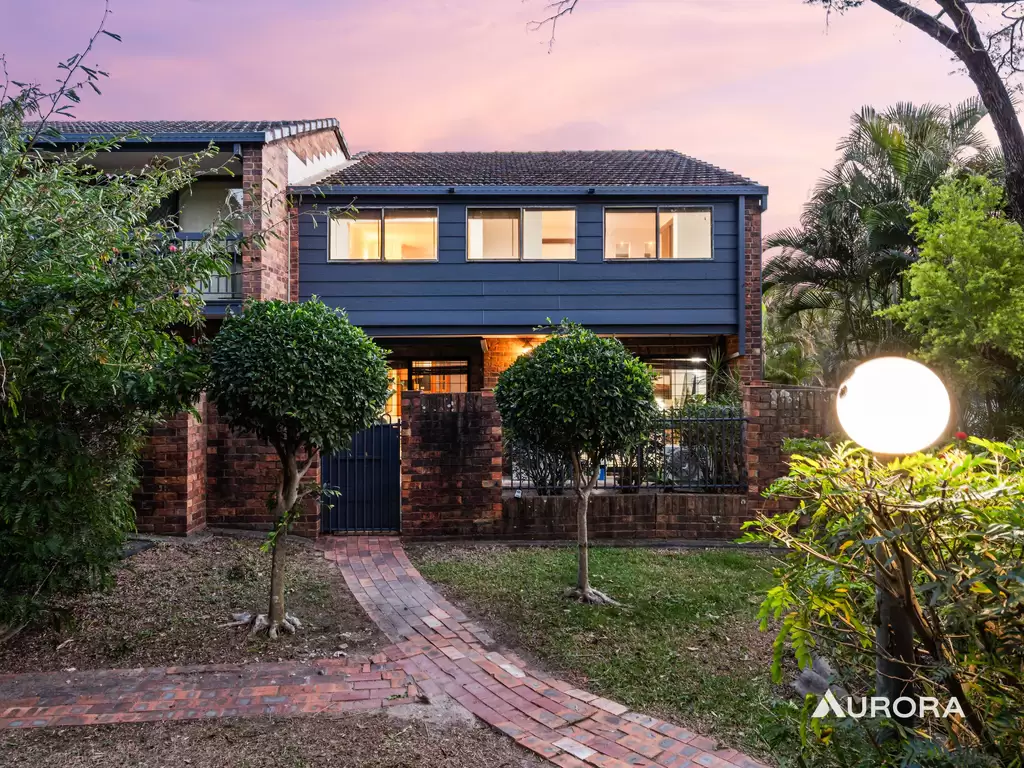 1/38 Barrett Street, Robertson Sold by Aurora Property