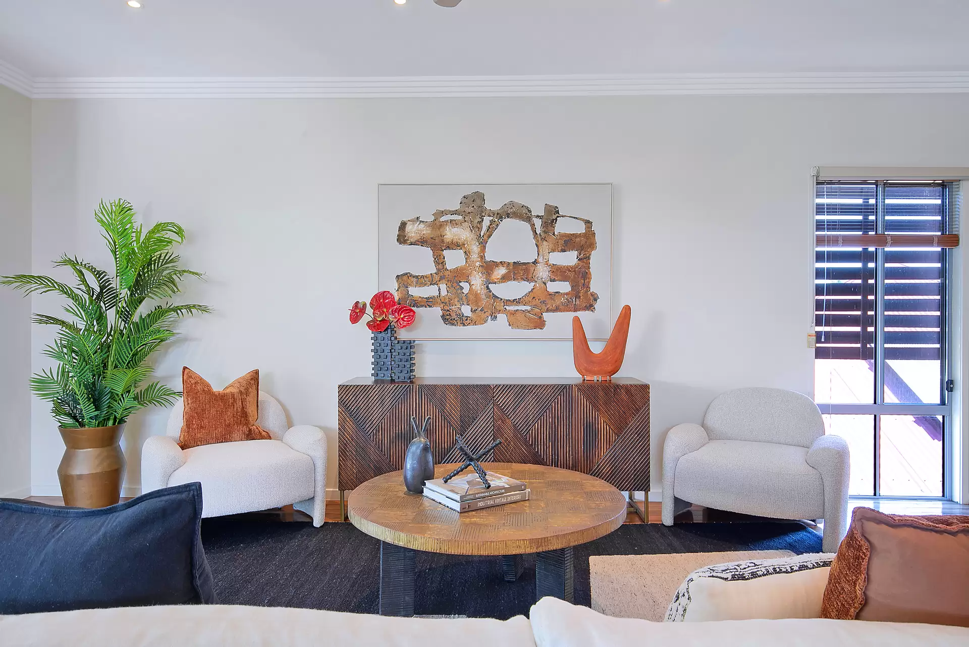 123 Macrossan Avenue, Norman Park Sold by Aurora Property - image 1