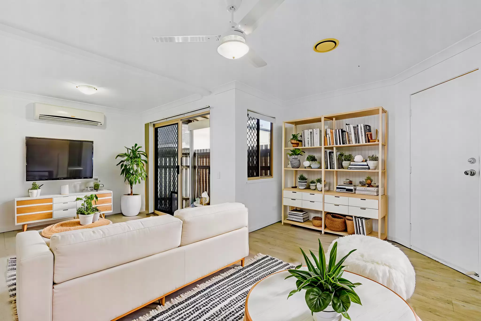 40/48-54 Fleet Drive, Kippa-ring Leased by Aurora Property - image 1