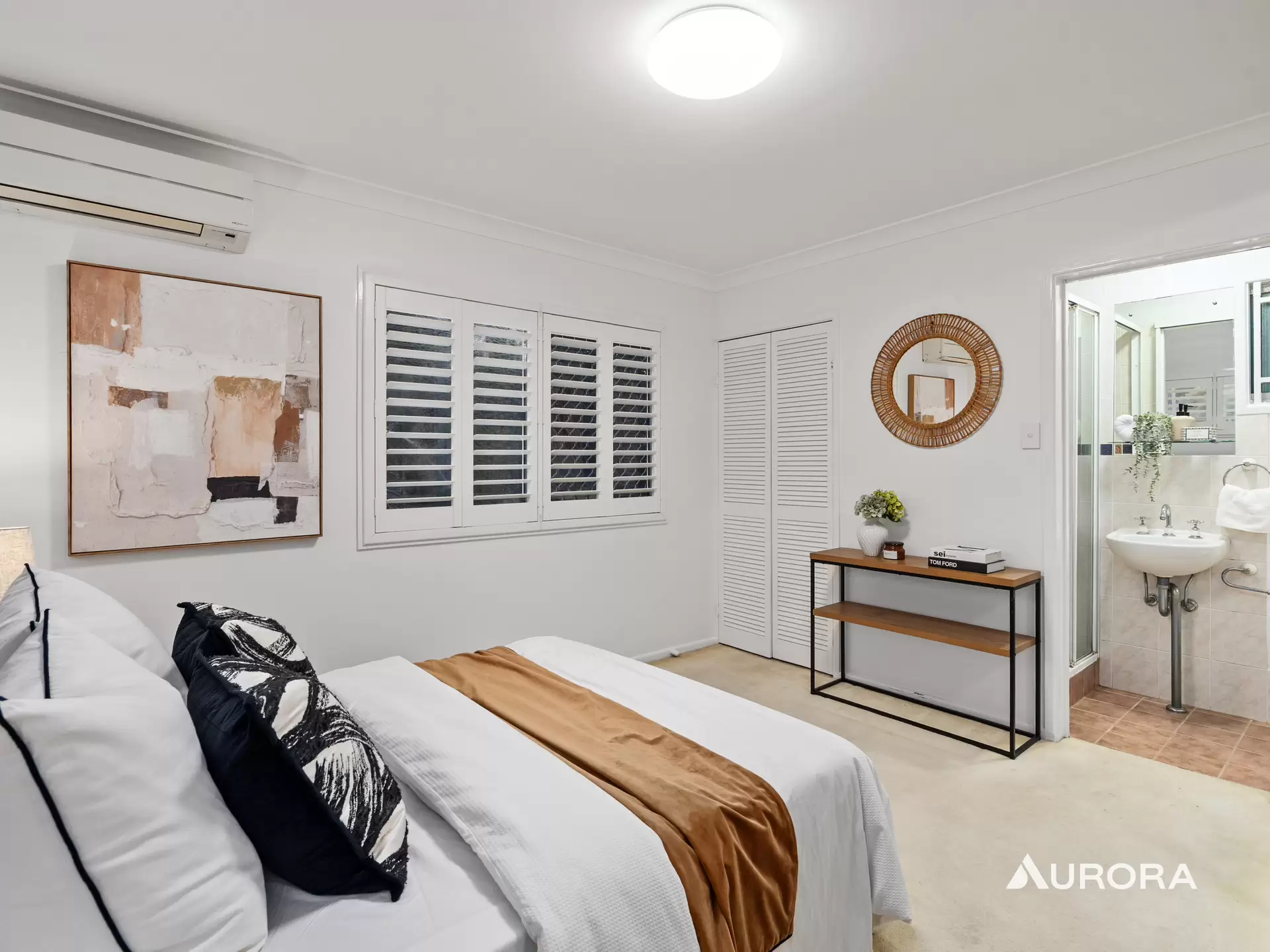 175 Gaynesford Street South, Holland Park West Sold by Aurora Property - image 1