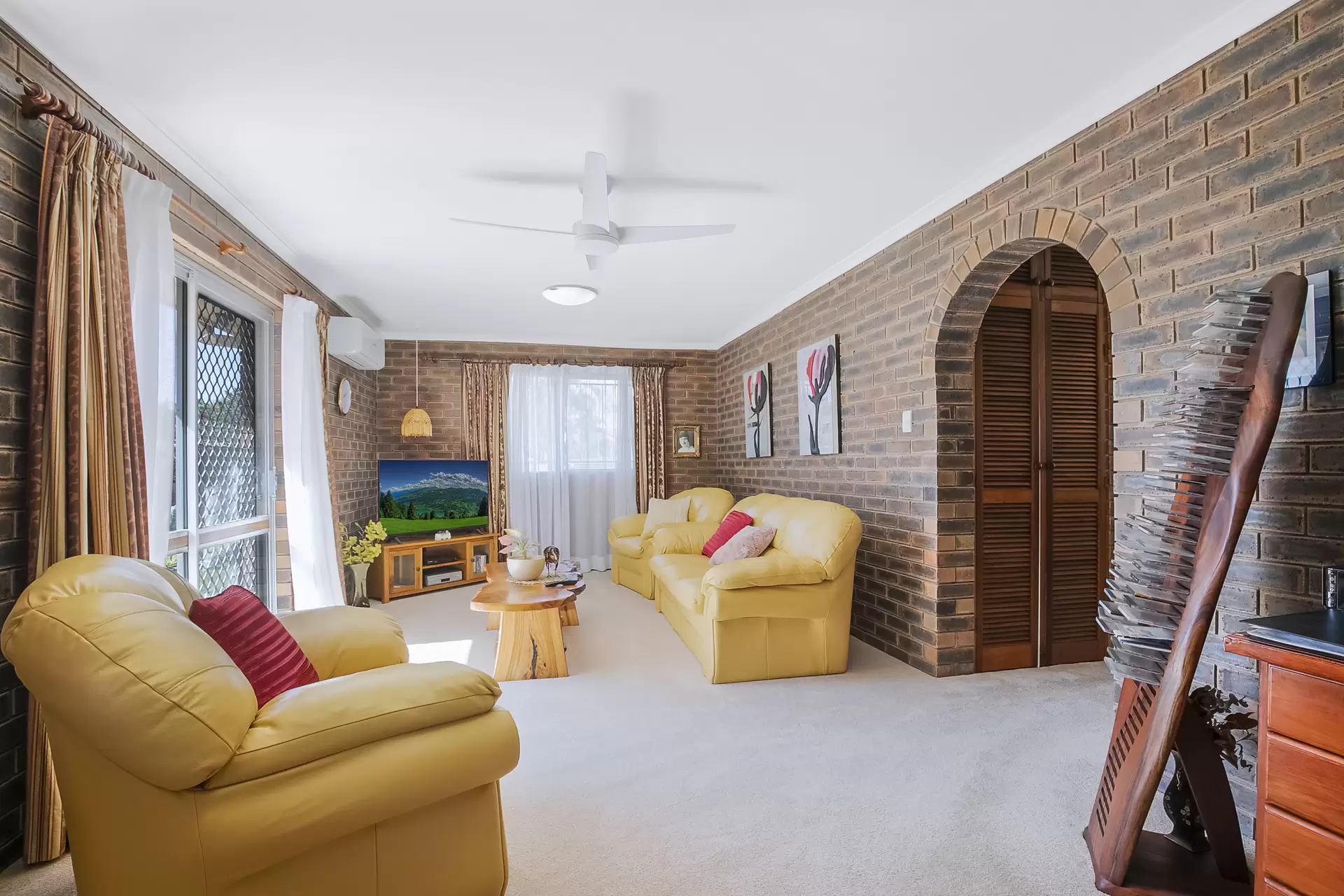 68 Ara Street, Camp Hill Sold by Aurora Property - image 1