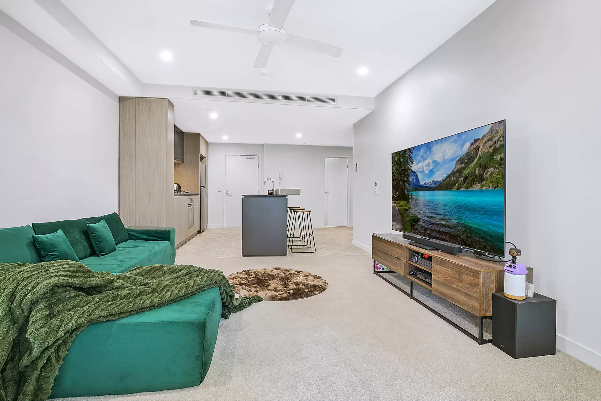 20506/7 Wharf Street, Hamilton Sold by Aurora Property - image 1