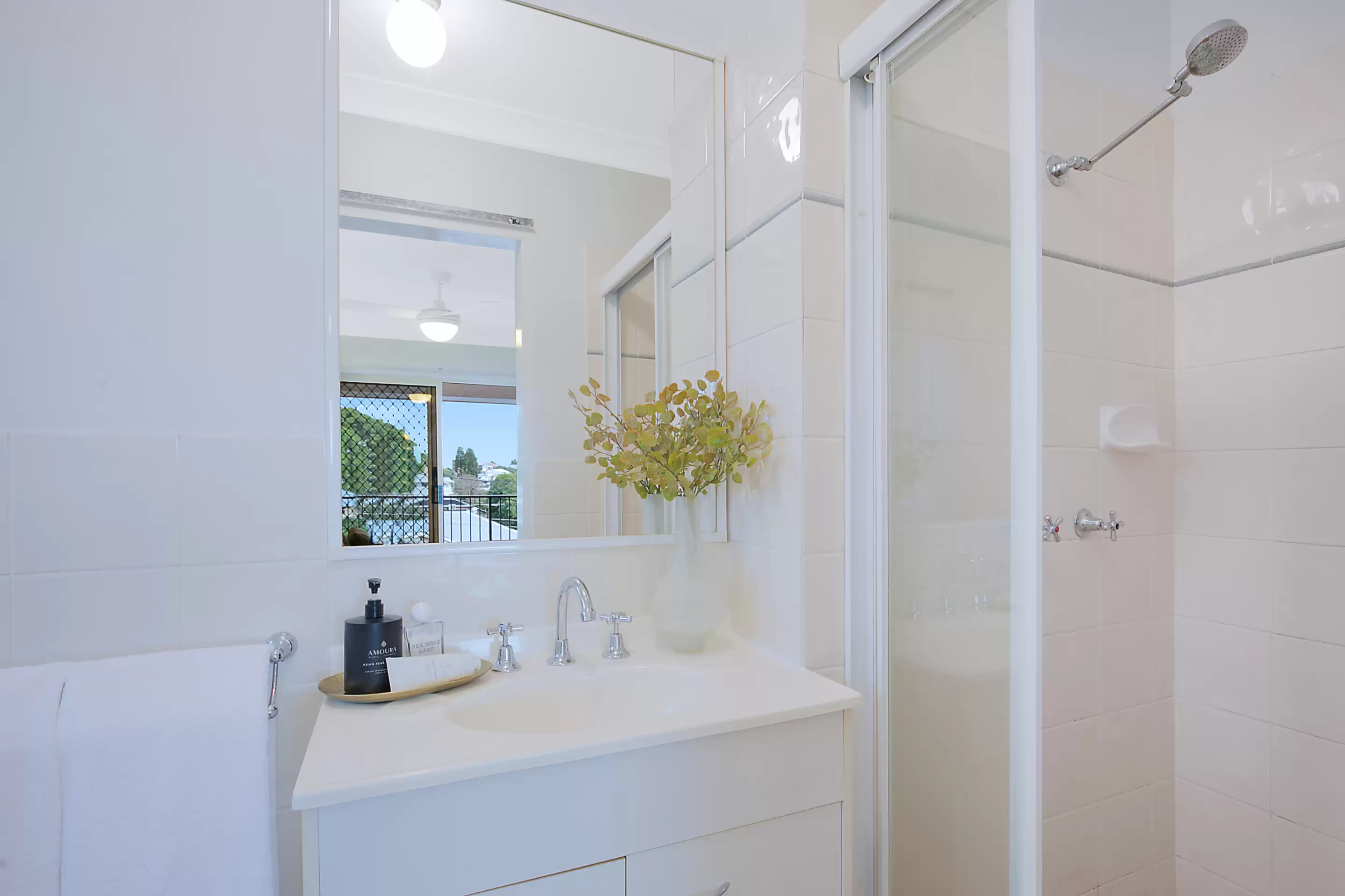 5/69 Shakespeare Street, Coorparoo For Sale by Aurora Property - image 4