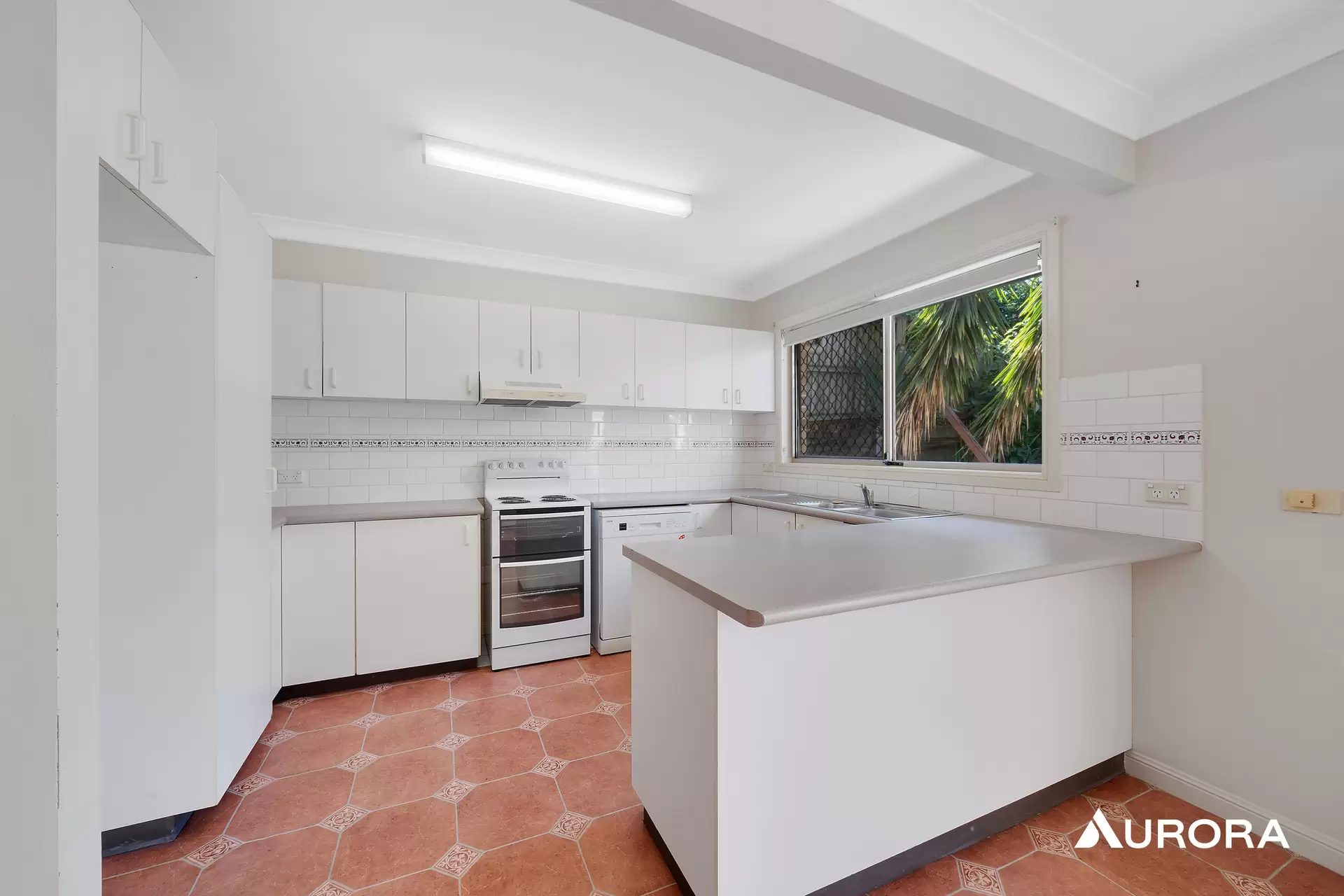 32/22 Thurlow Street, Newmarket Leased by Aurora Property - image 1