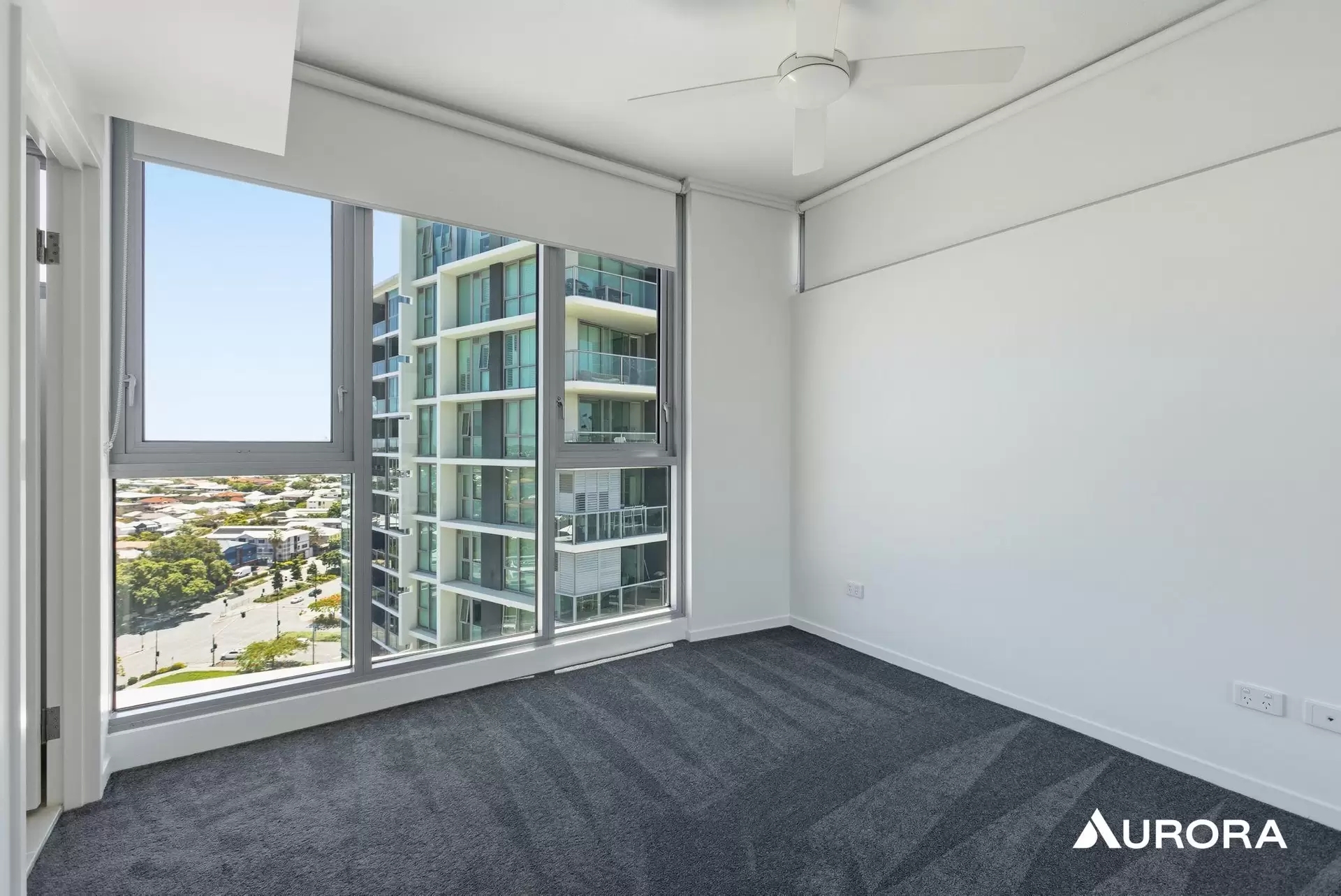 11506/8 Harbour Road, Hamilton Leased by Aurora Property - image 1