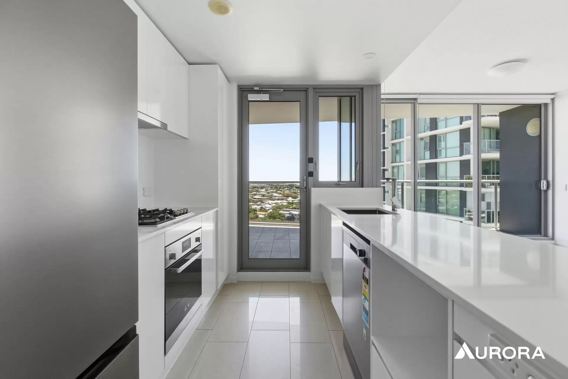 11506/8 Harbour Road, Hamilton Leased by Aurora Property - image 1