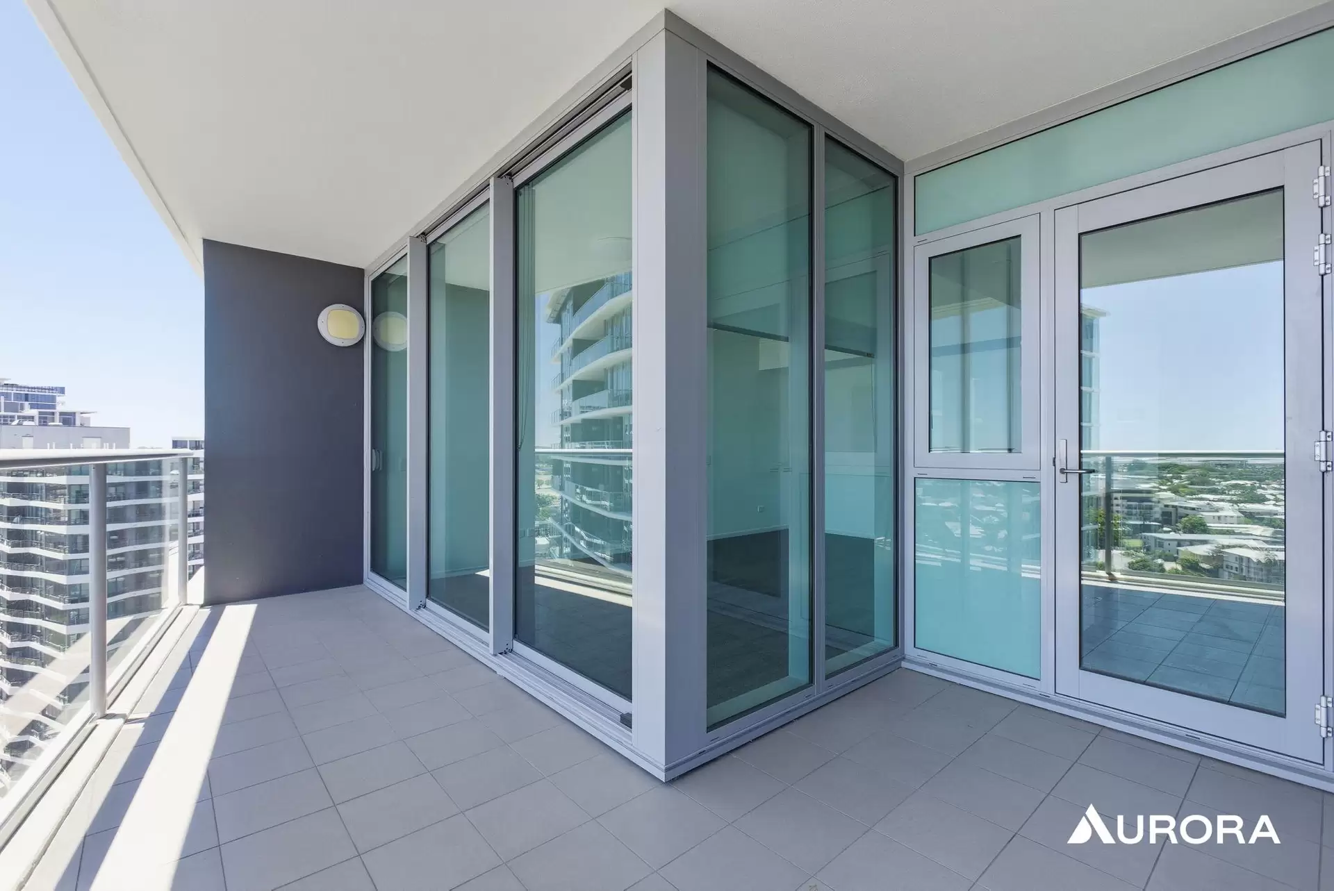 11506/8 Harbour Road, Hamilton Leased by Aurora Property - image 1