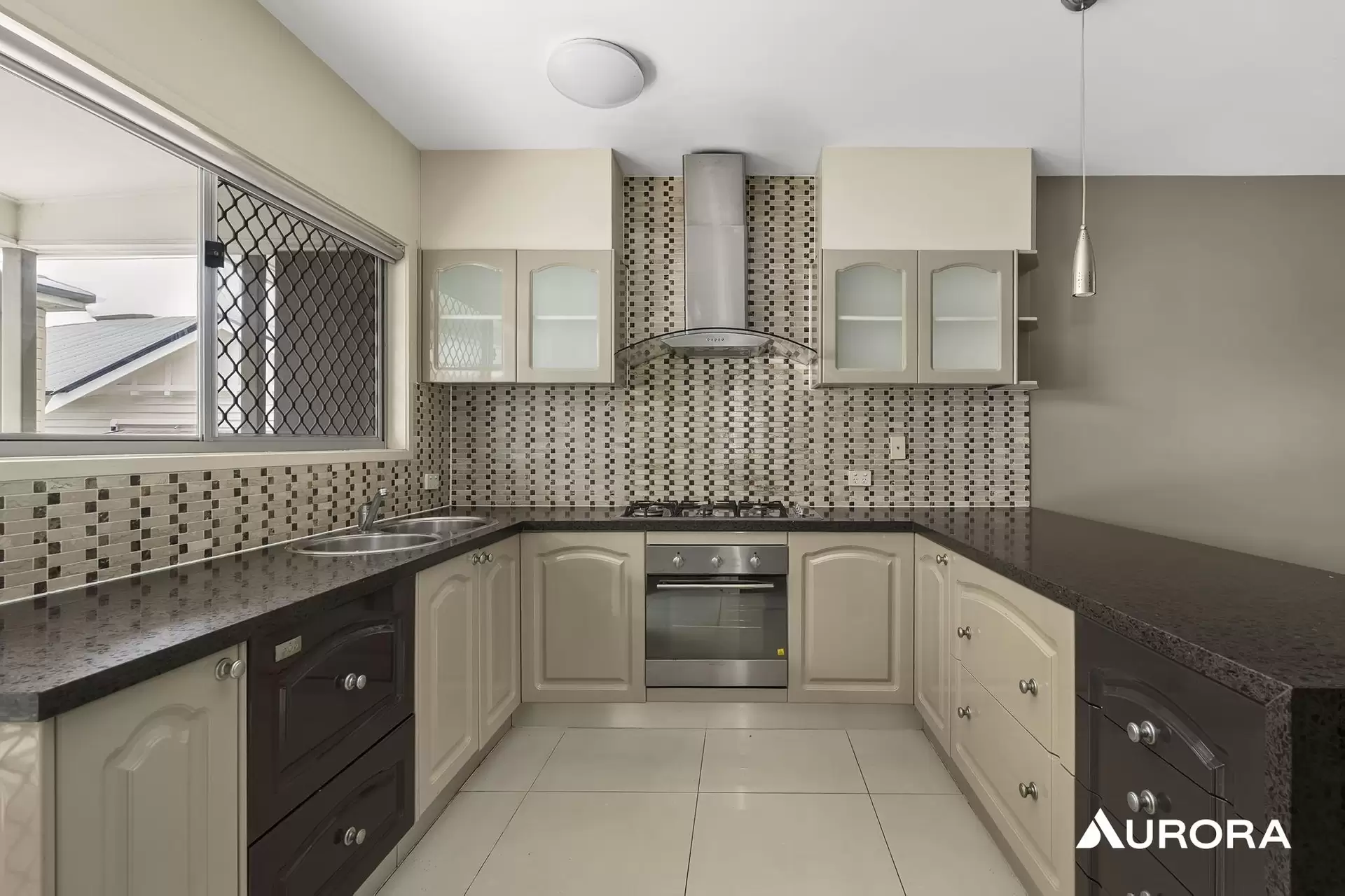 2/18 Lothian St, Annerley Leased by Aurora Property - image 1