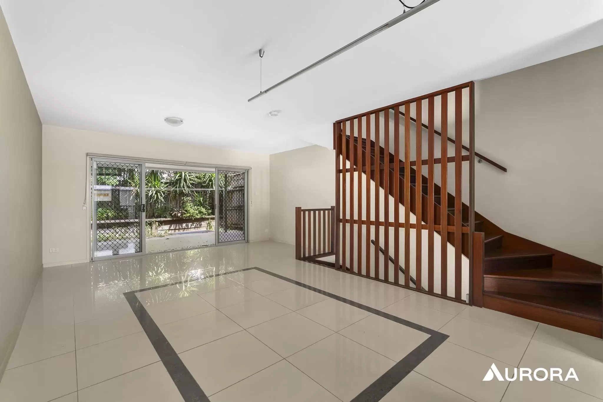 2/18 Lothian St, Annerley Leased by Aurora Property - image 2