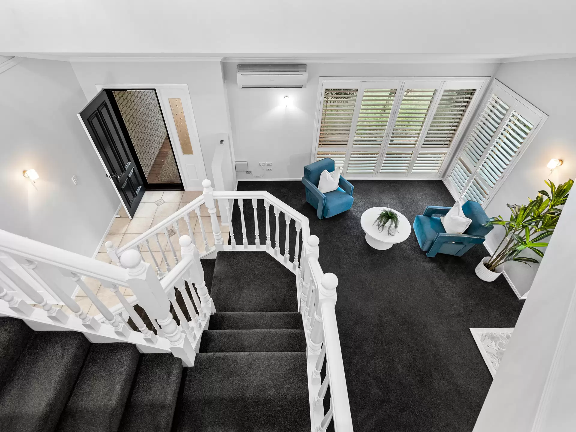 52 Berkley Place, Carindale Sold by Aurora Property - image 1