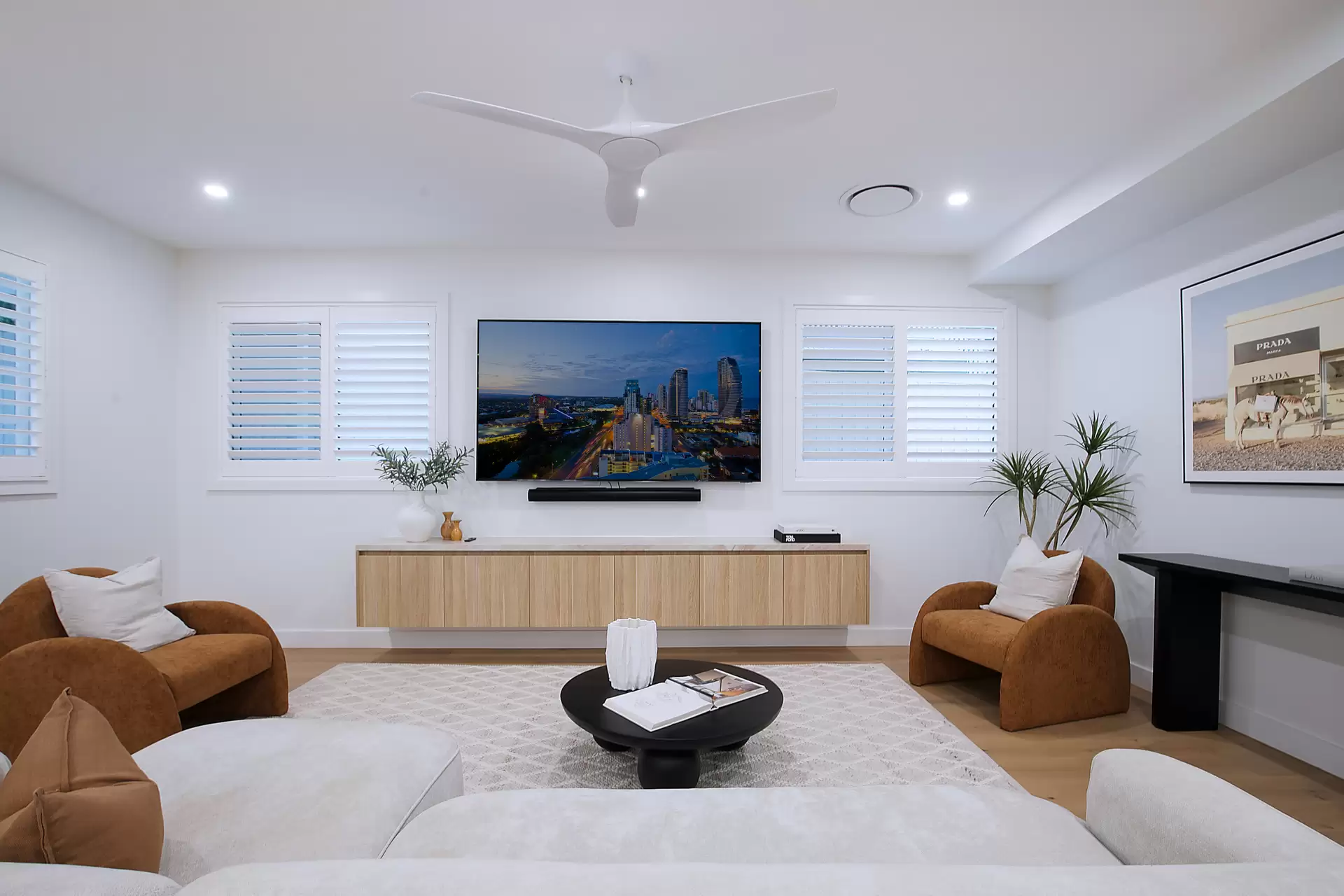 258 Chatsworth Road, Coorparoo Sold by Aurora Property - image 1