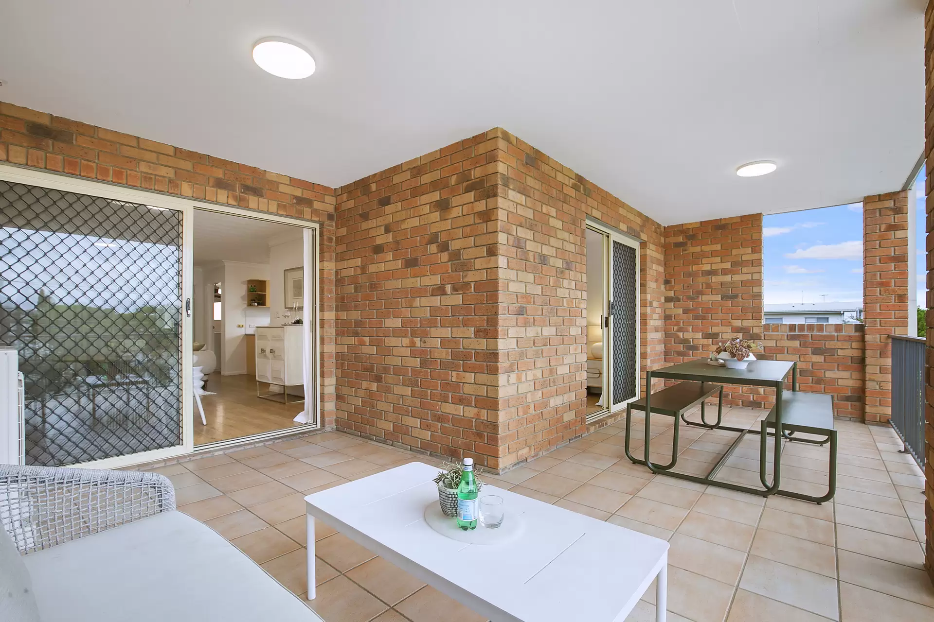 2/69 Shakespeare Street, Coorparoo For Sale by Aurora Property - image 1