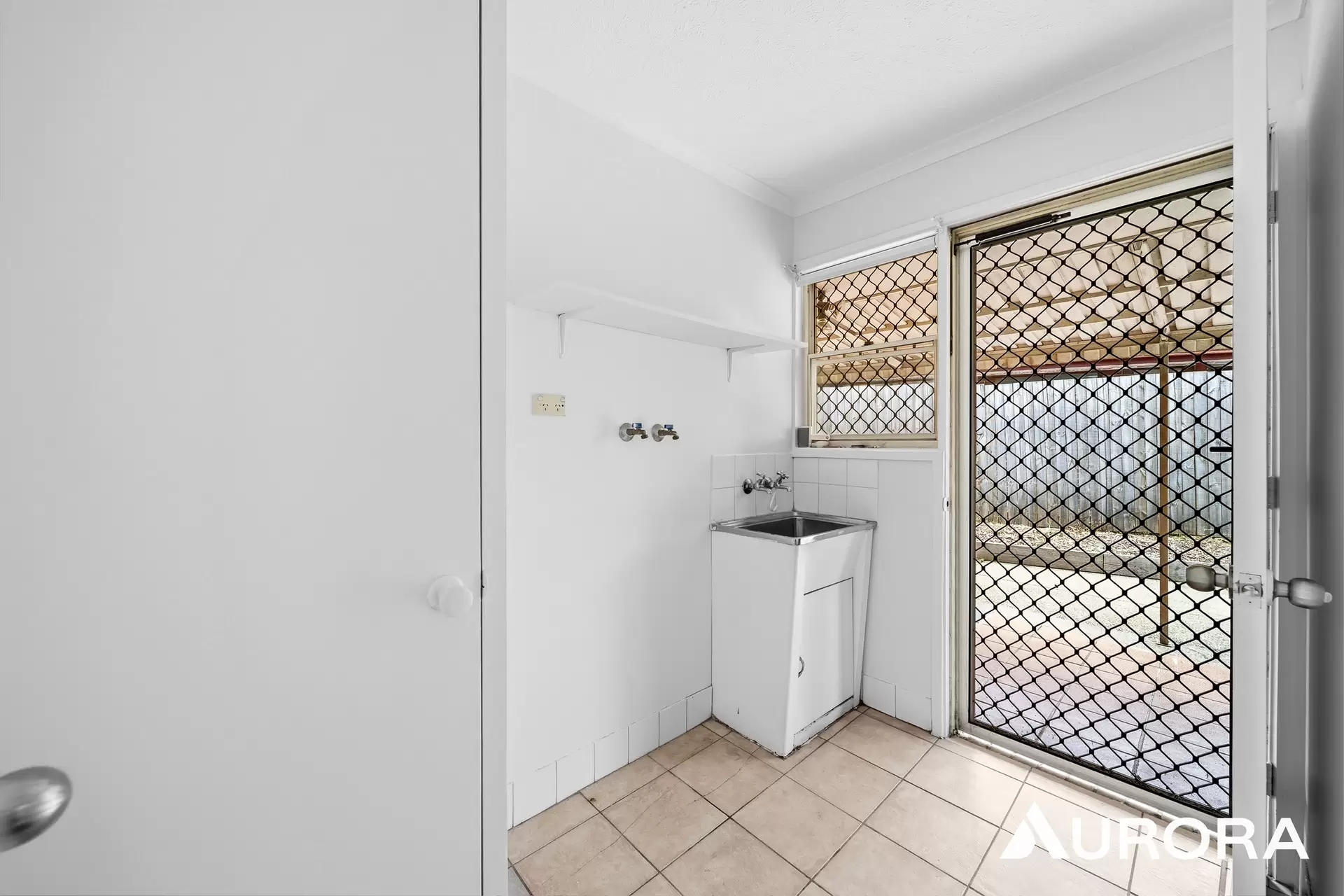 379 McCullough, Sunnybank For Lease by Aurora Property - image 1