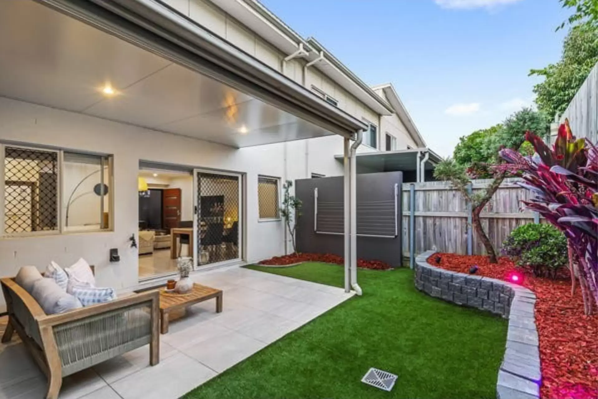 18/190 Queens Road, Nudgee Sold by Aurora Property - image 3