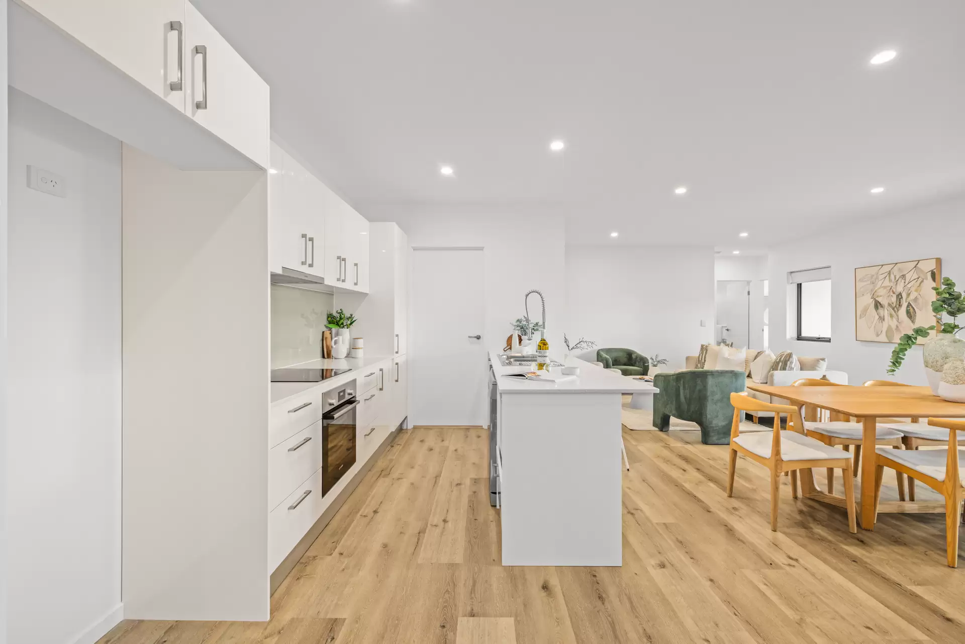 301/492 Samford Road, Gaythorne Sold by Aurora Property - image 1