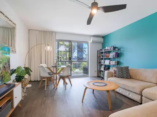 2/106 Bayview Terrace, Clayfield Sold by Aurora Property