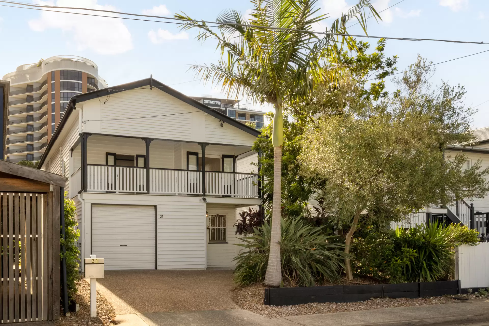 21 Flower Street, Woolloongabba Sold by Aurora Property - image 1