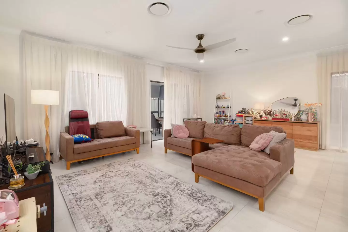 9 Erathema Place, Coopers Plains For Lease by Aurora Property - image 5