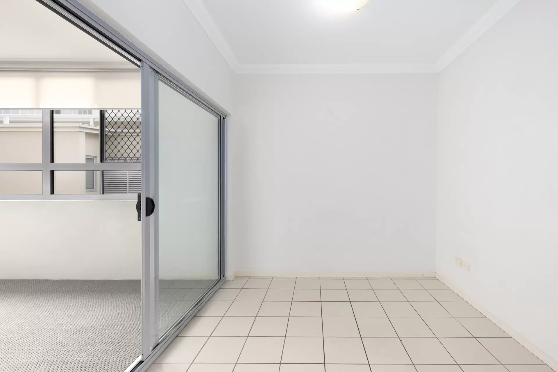 42/28 Belgrave Road, Indooroopilly Leased by Aurora Property - image 1