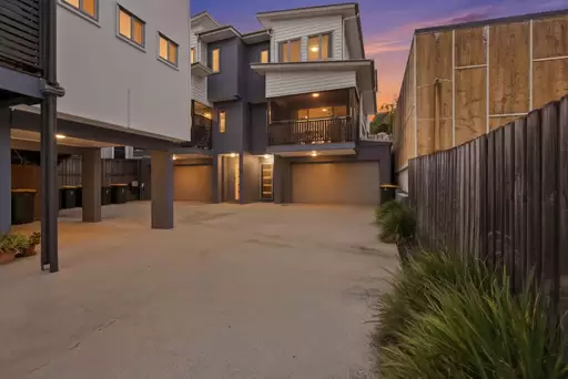 4/4 Burnley Street, Newmarket Leased by Aurora Property