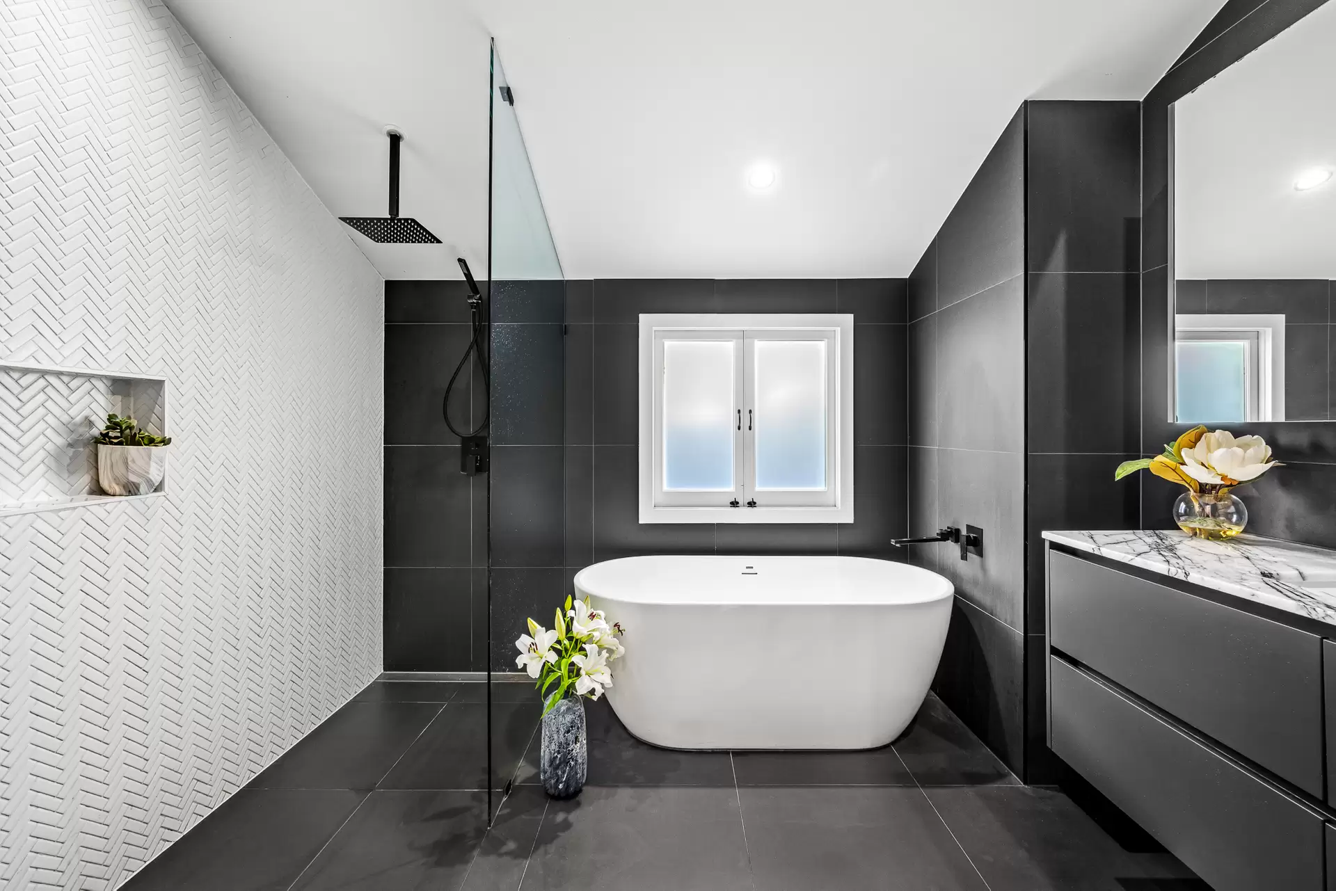 90 Jackson Street, Hamilton For Sale by Aurora Property - image 1