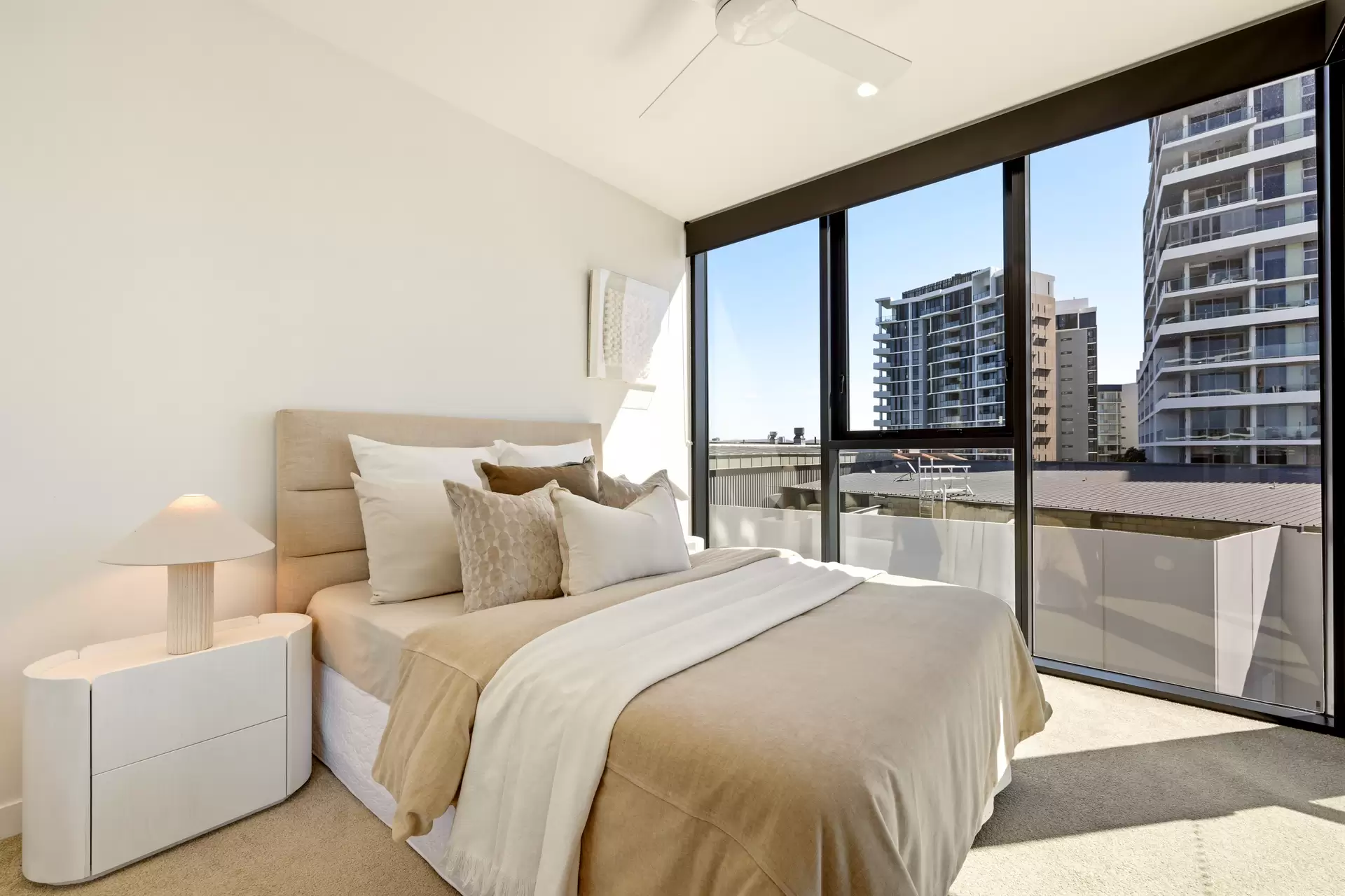 10405/7 Wharf Street, Hamilton For Sale by Aurora Property - image 1