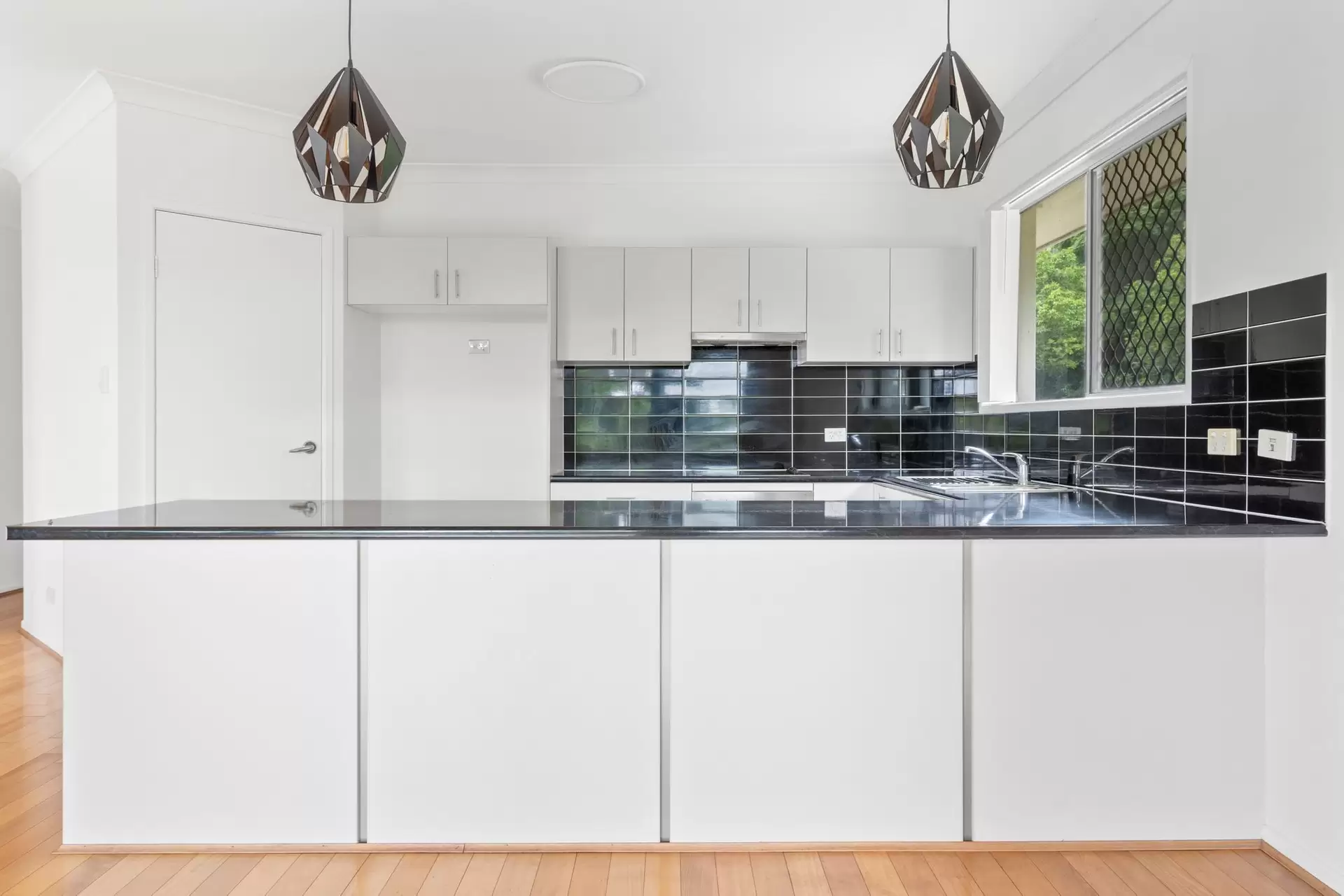 17 Ellendale Circuit, Eight Mile Plains For Sale by Aurora Property - image 1