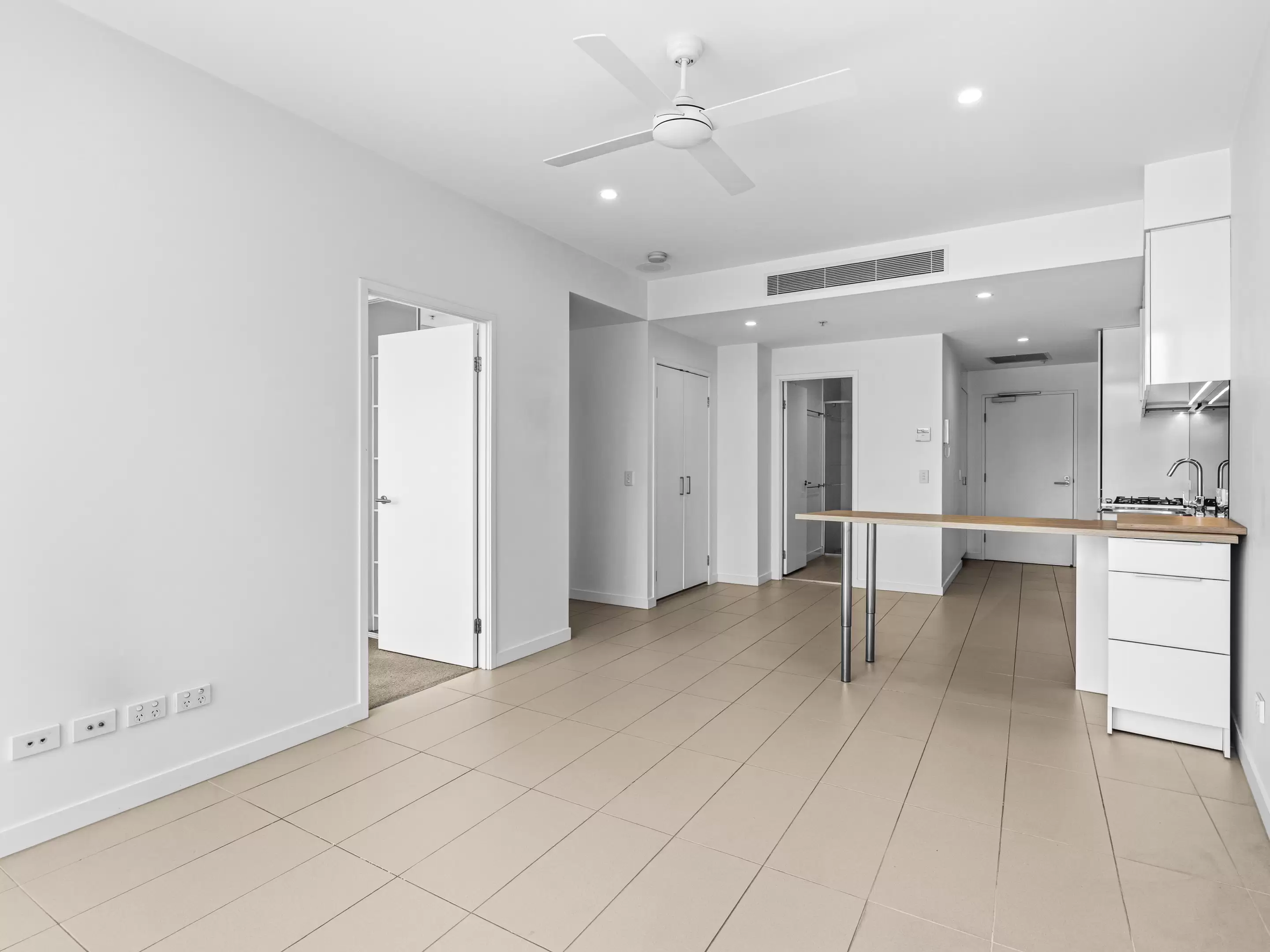 10703/88 Doggett Street, Newstead For Sale by Aurora Property - image 4
