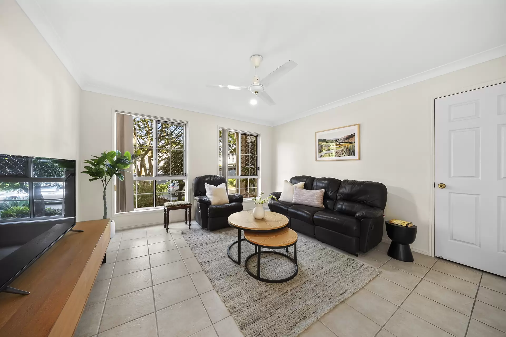 1 Nelson Place, Newmarket Auction by Aurora Property - image 1