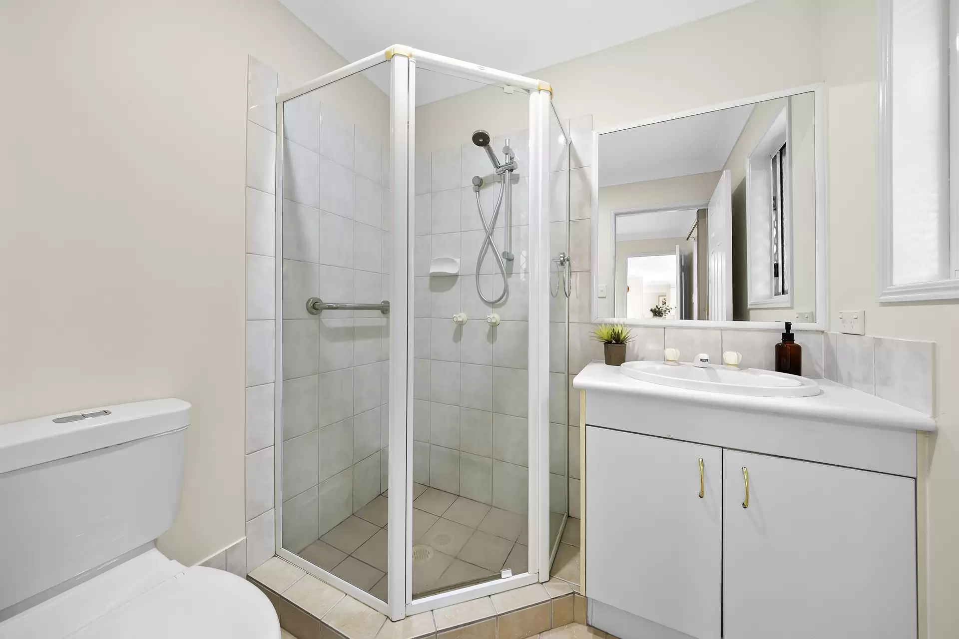 1 Nelson Place, Newmarket Auction by Aurora Property - image 1