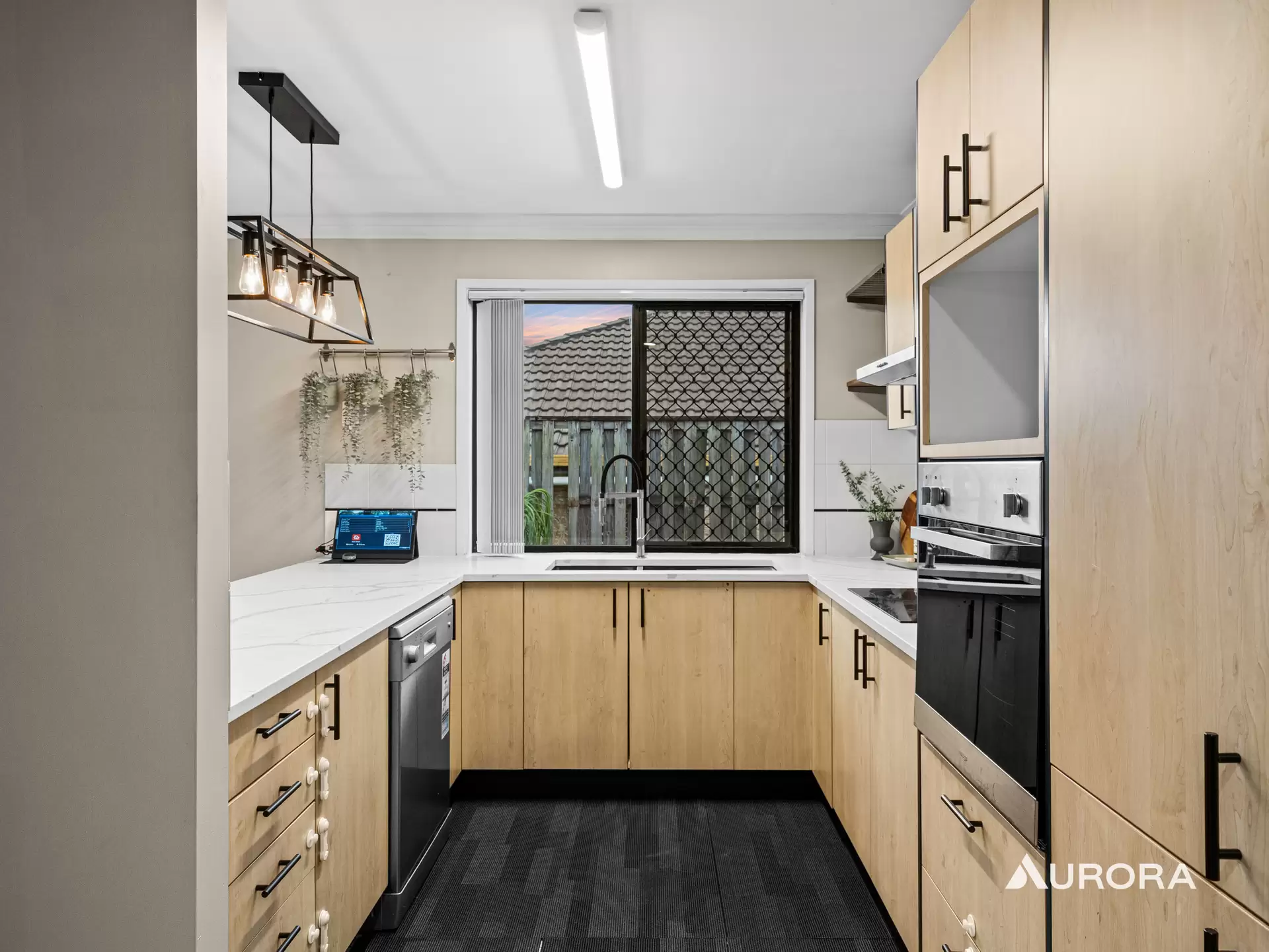 7 Clifford Close, Kuraby For Sale by Aurora Property - image 1