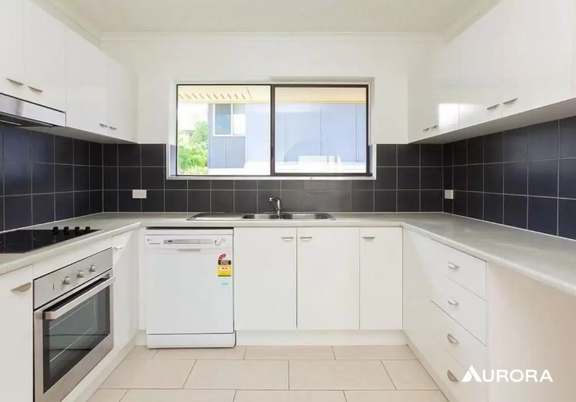 3/209 Brisbane Street, Bulimba Leased by Aurora Property - image 3