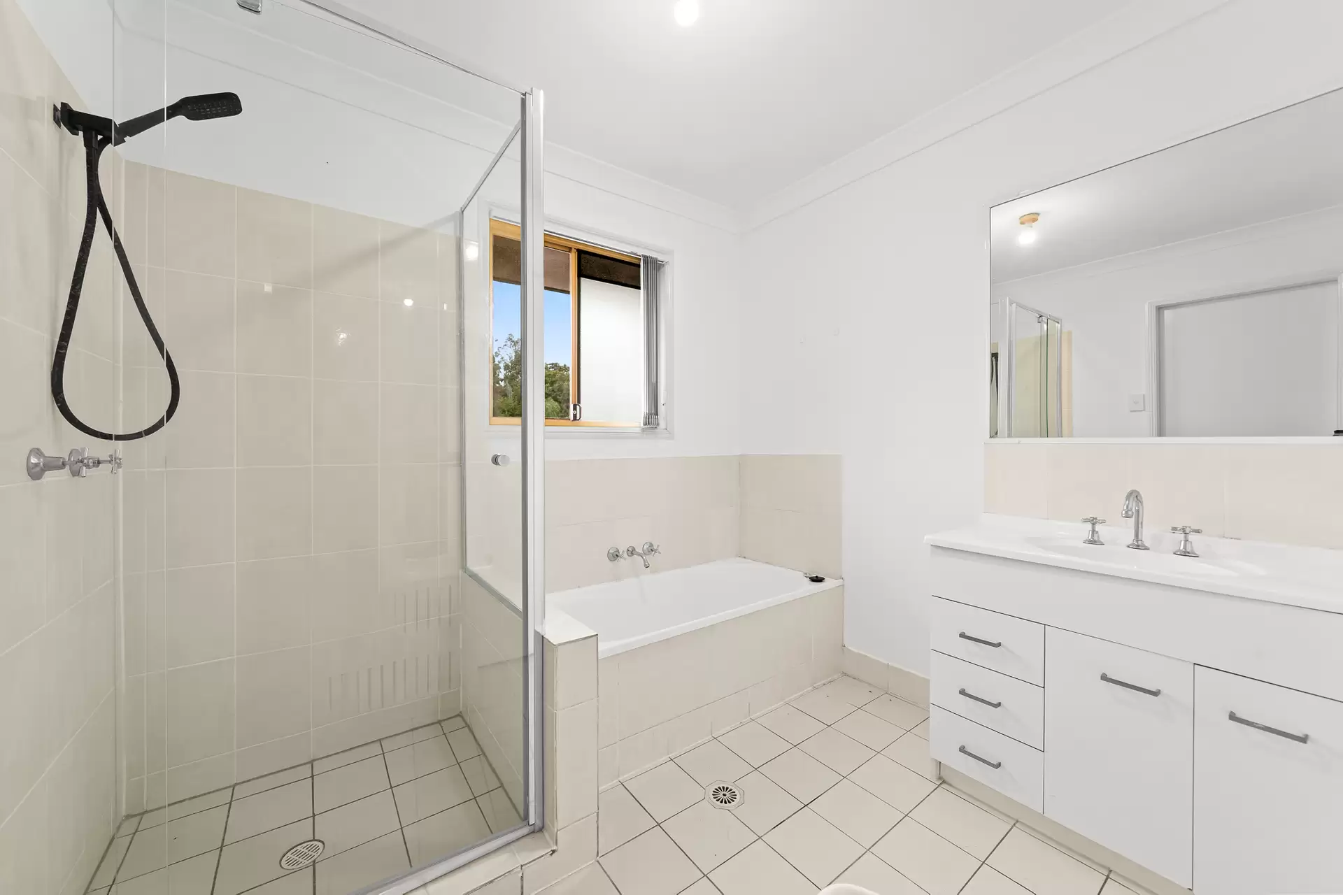 86/17 Marlow Street, Woodridge For Sale by Aurora Property - image 1