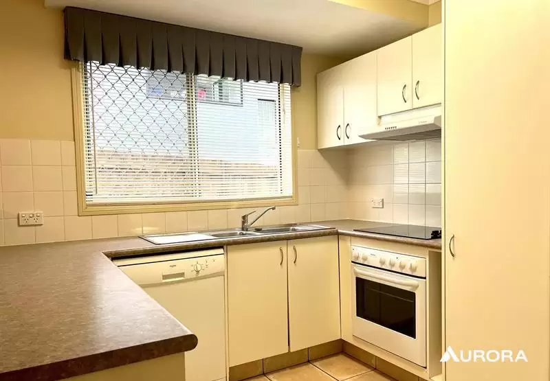 4/29 Jones Road, Carina Heights Leased by Aurora Property - image 4