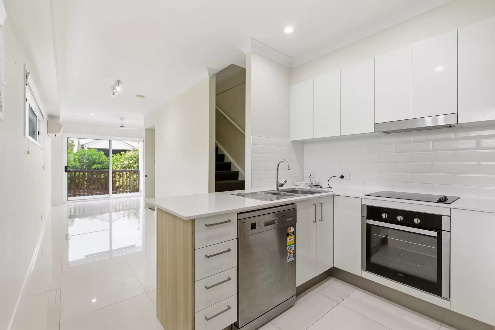 8/25 Hawthorne Street, Enoggera For Sale by Aurora Property - image 1