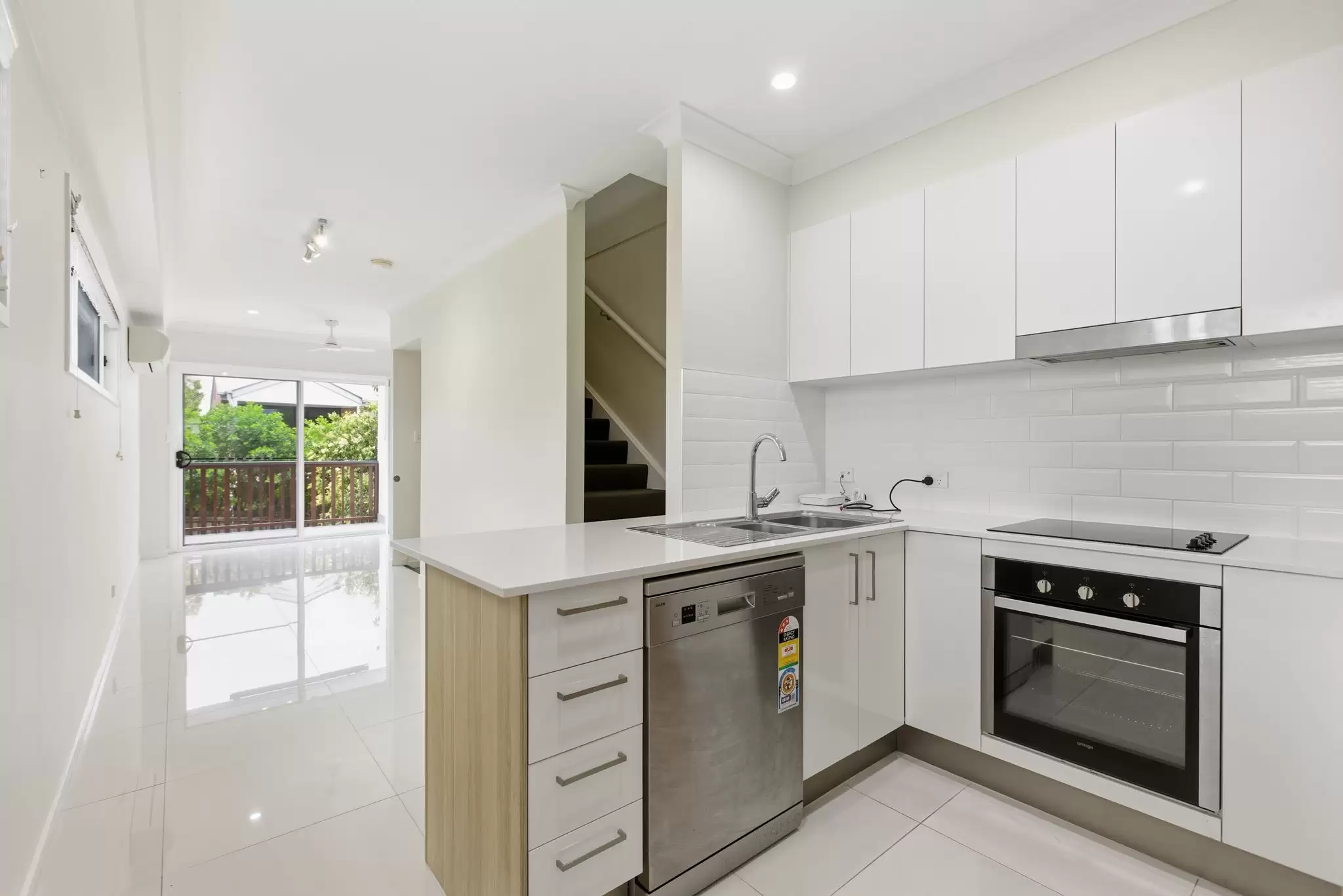 8/25 Hawthorne Street, Enoggera For Sale by Aurora Property - image 5