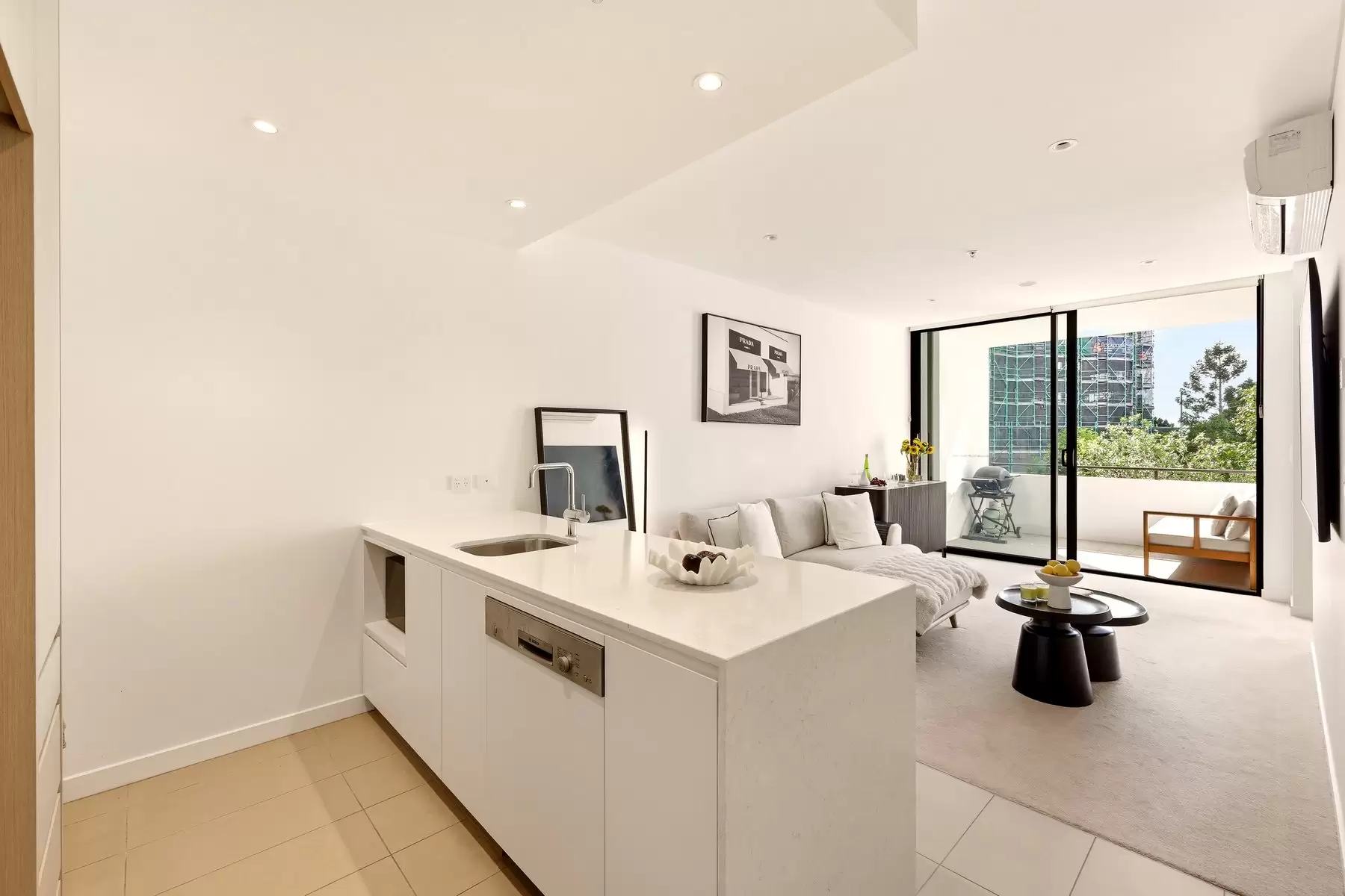 10214/320 Macarthur Avenue, Hamilton For Sale by Aurora Property - image 5