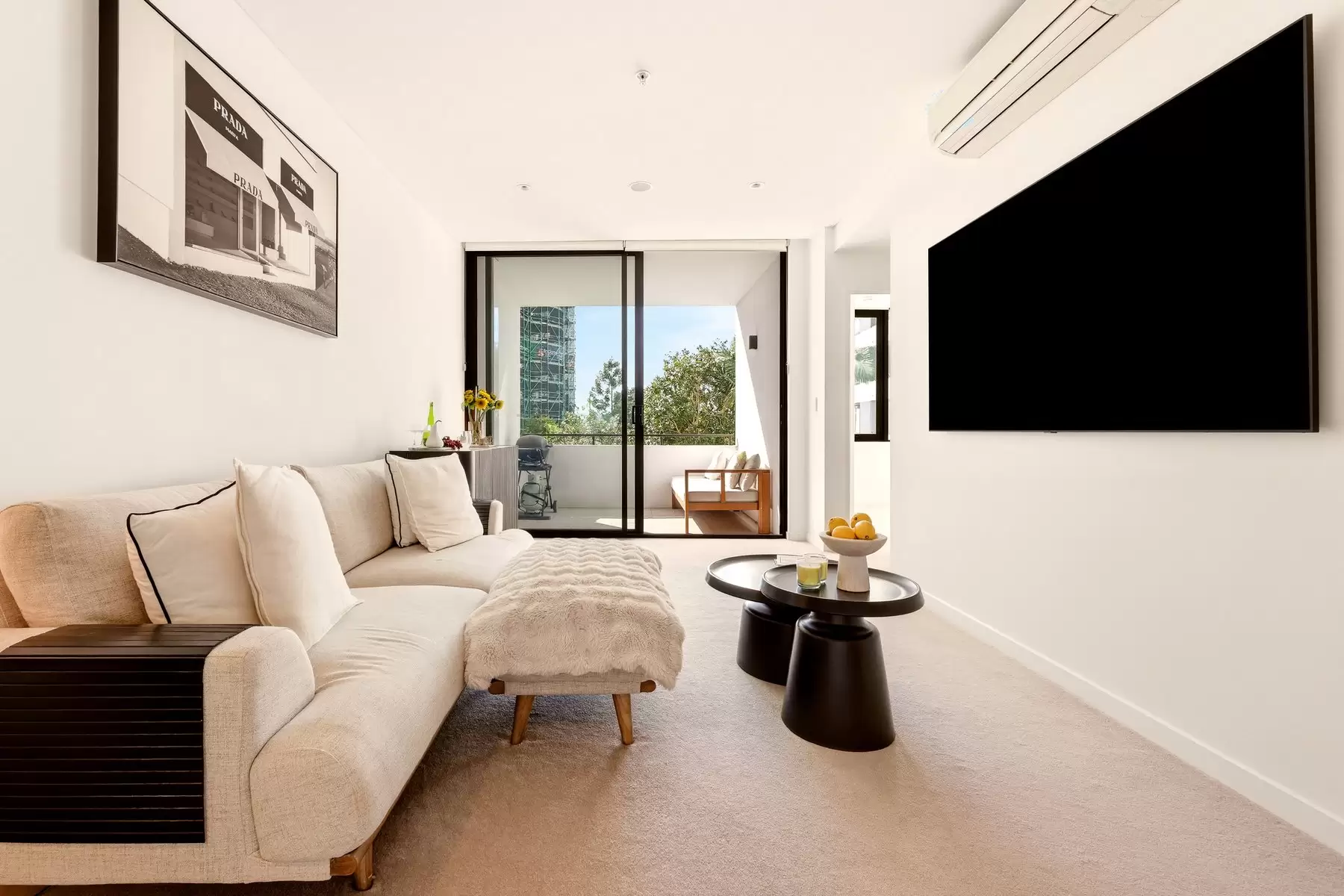 10214/320 Macarthur Avenue, Hamilton