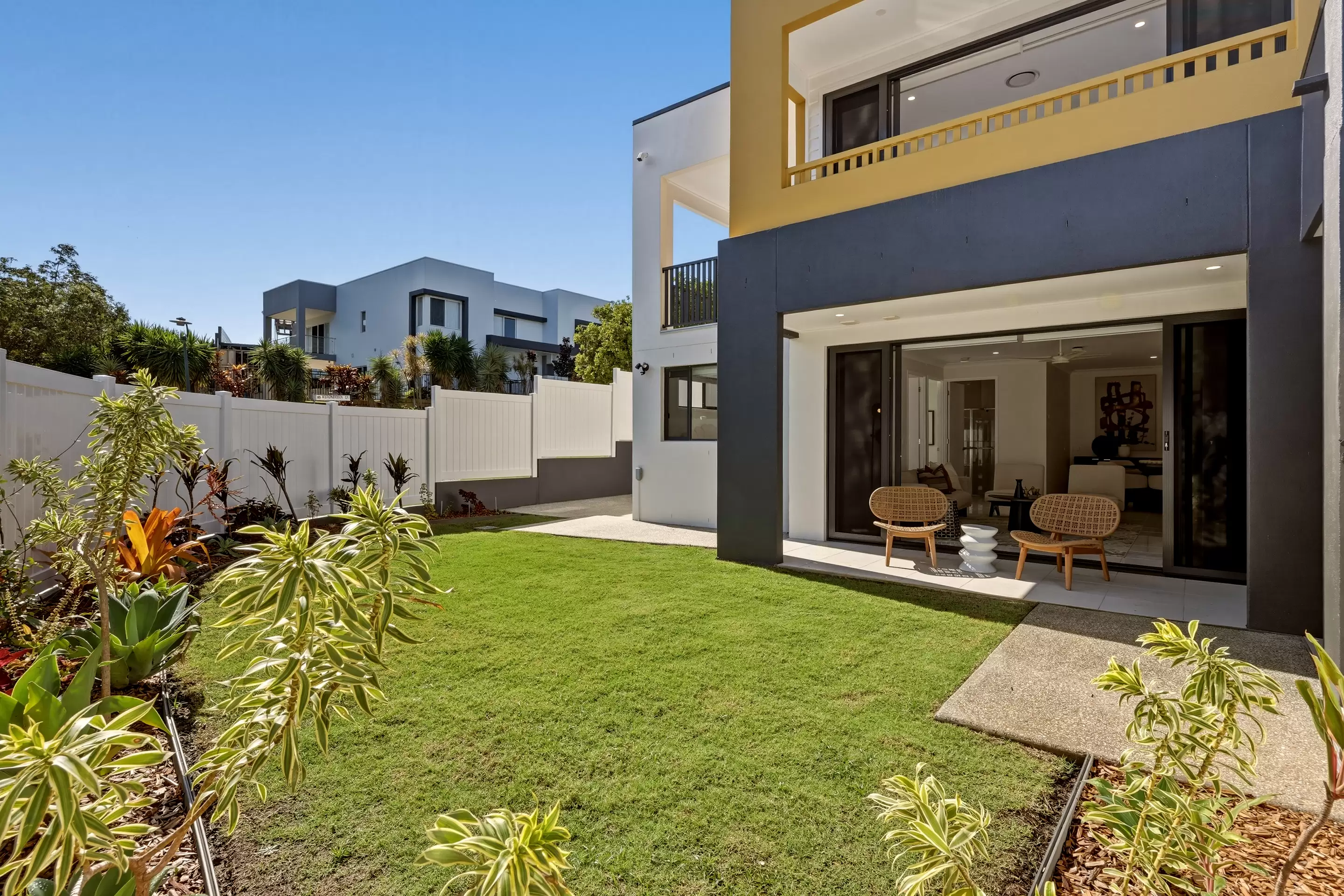 1 Astonbrook Close, Carindale For Sale by Aurora Property - image 24