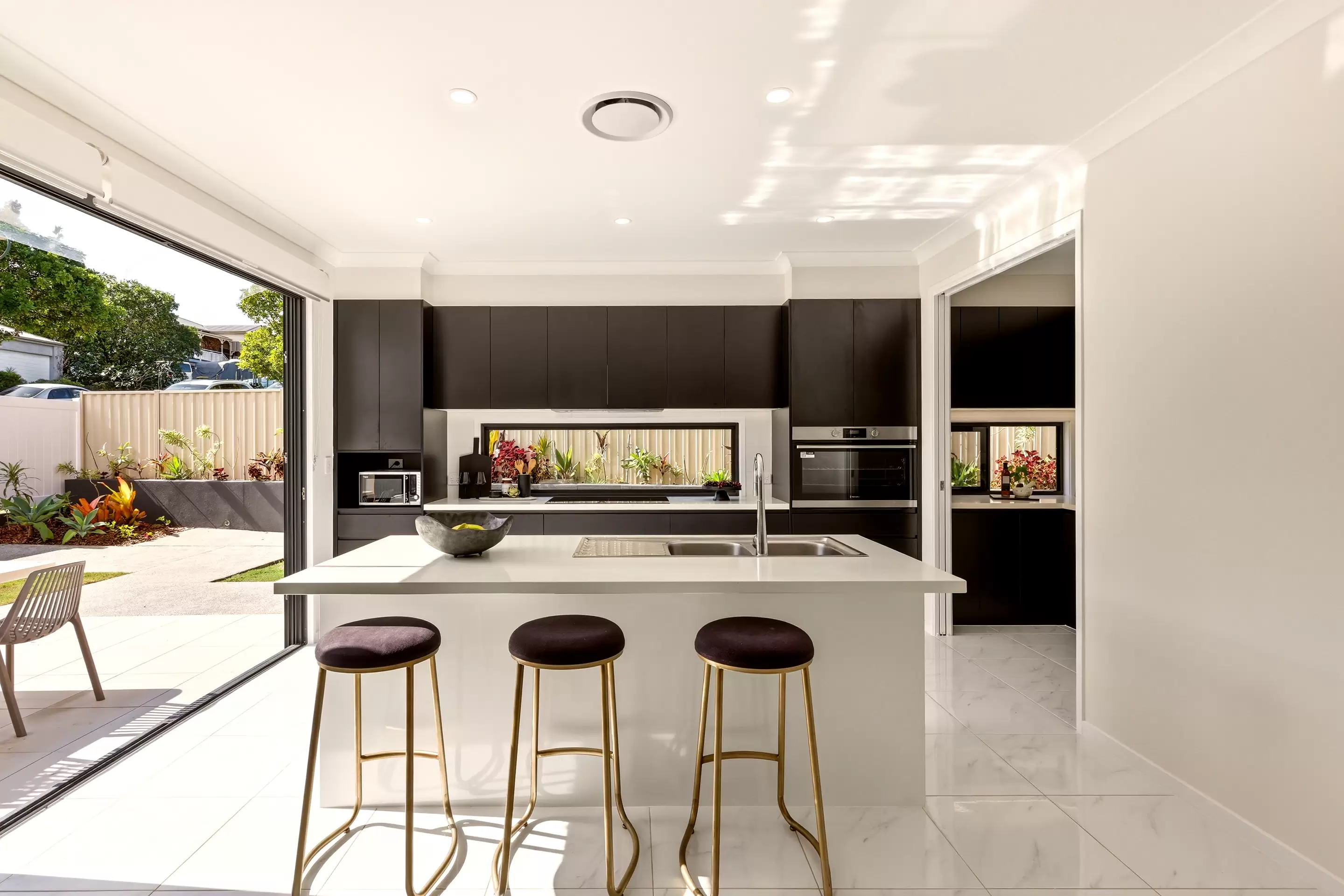 1 Astonbrook Close, Carindale For Sale by Aurora Property - image 4