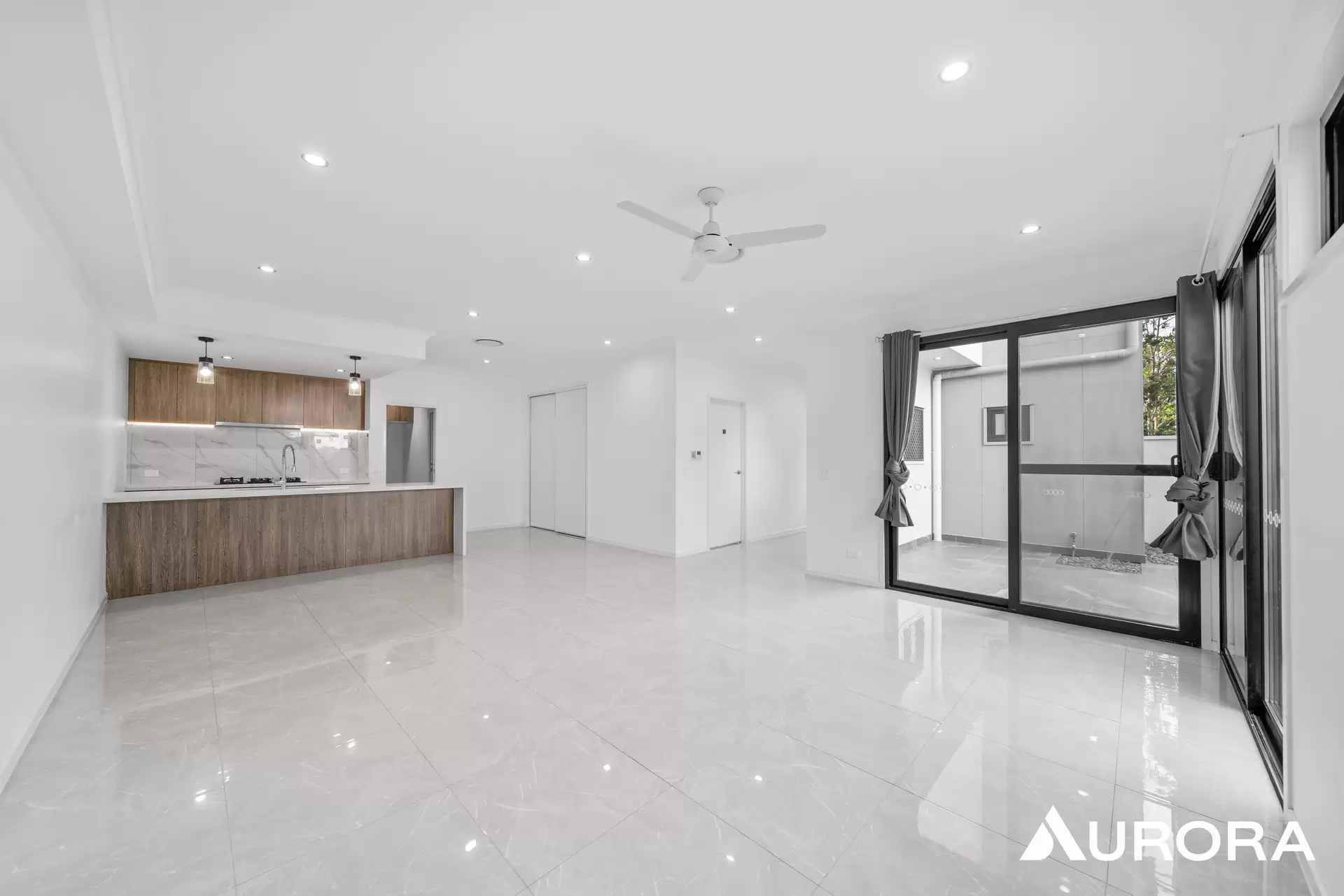 9/10 Zircon Close, Rochedale Leased by Aurora Property - image 1