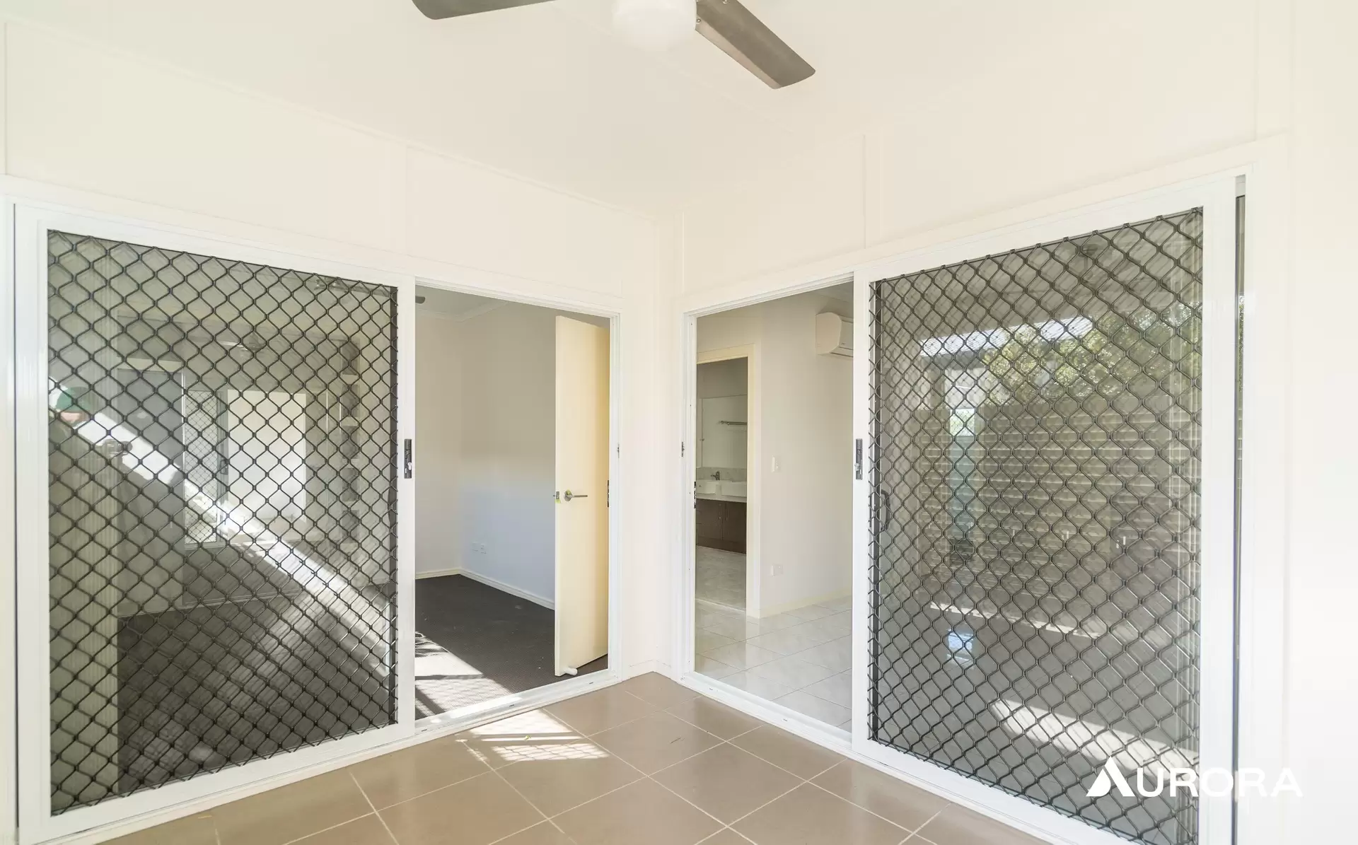 4/22 Lennon Street, Stafford For Lease by Aurora Property - image 1