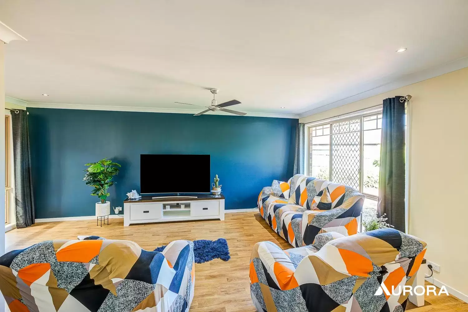 8 Gregory Court, Cleveland For Lease by Aurora Property - image 3