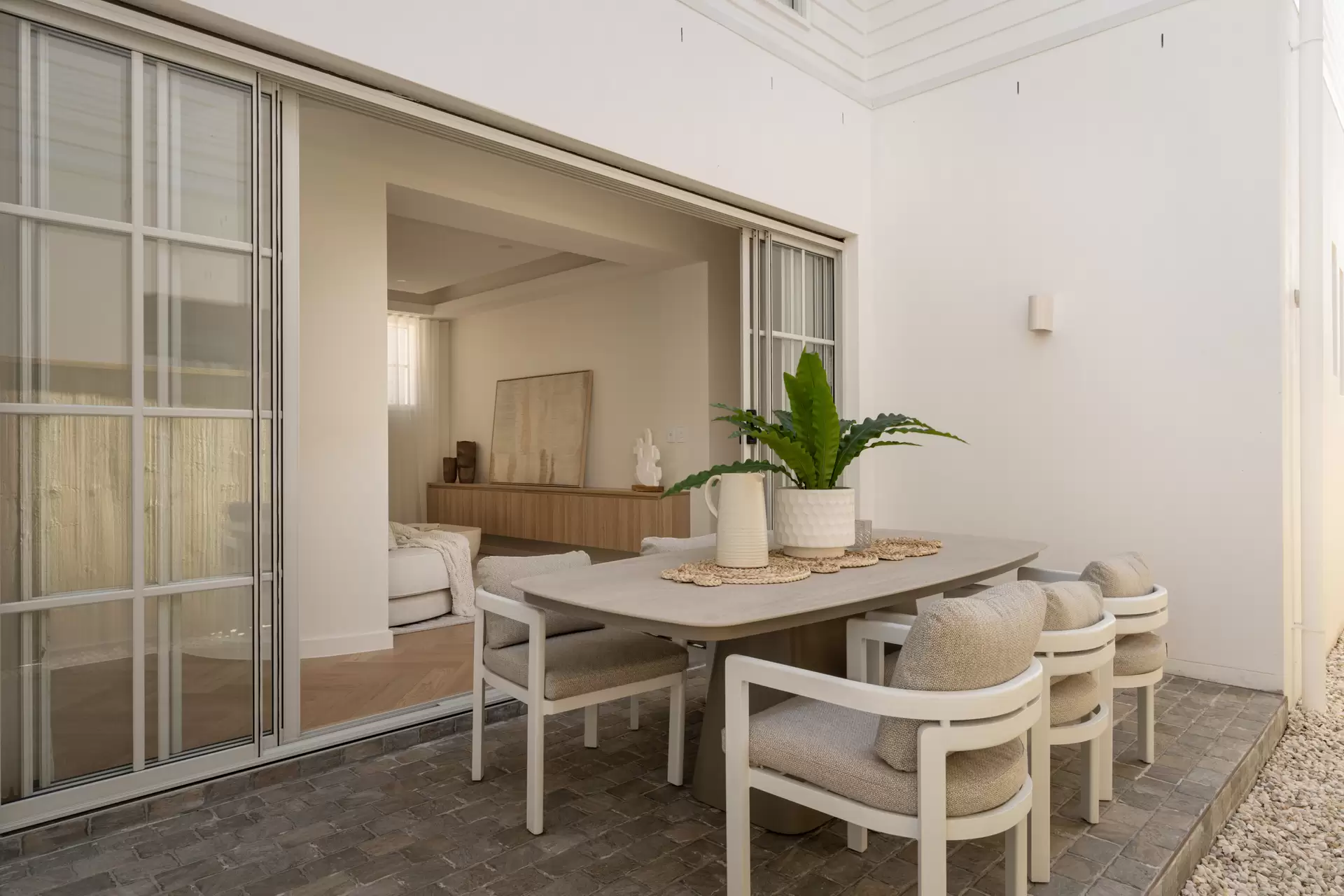 91 Raceview Avenue, Hendra Auction by Aurora Property - image 1