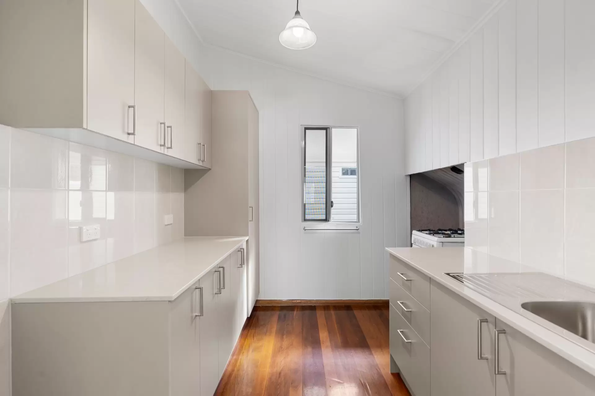 14 Loch Street, West End For Lease by Aurora Property - image 1